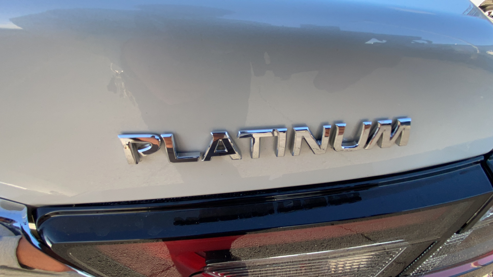 2023 Nissan Maxima Platinum 12