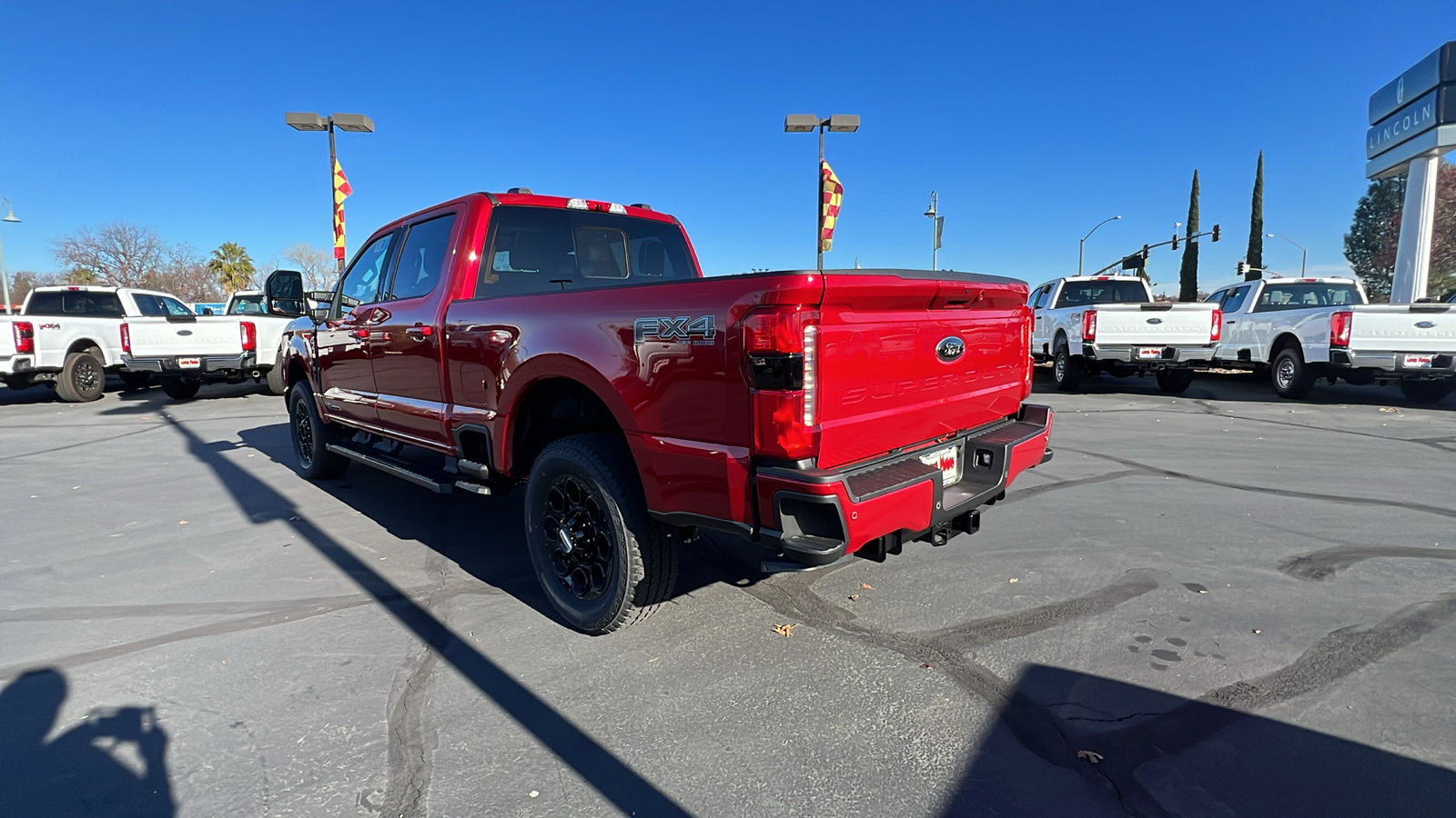 2024 Ford Super Duty F-250 SRW LARIAT 7