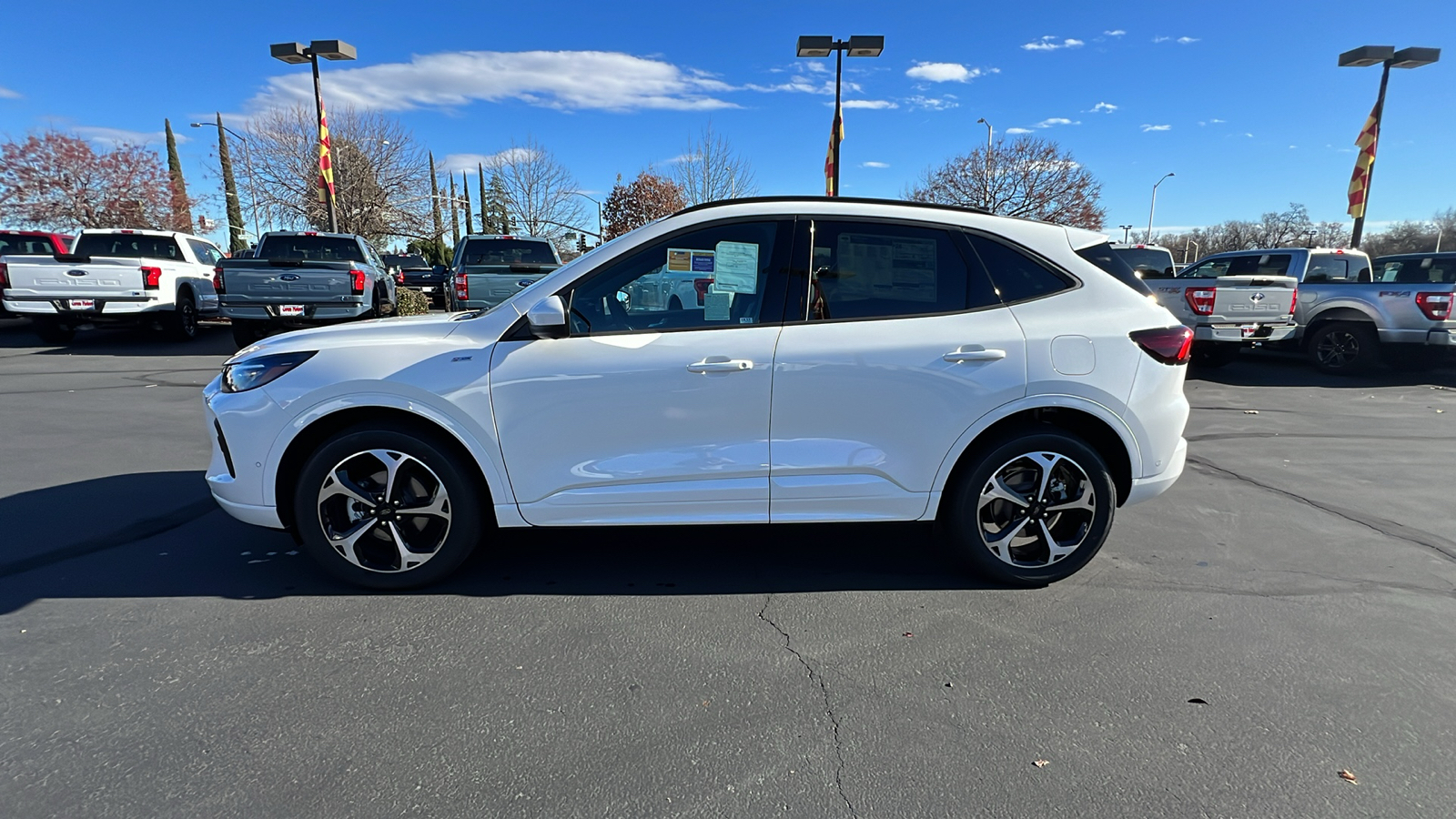 2024 Ford Escape ST-Line Elite 8