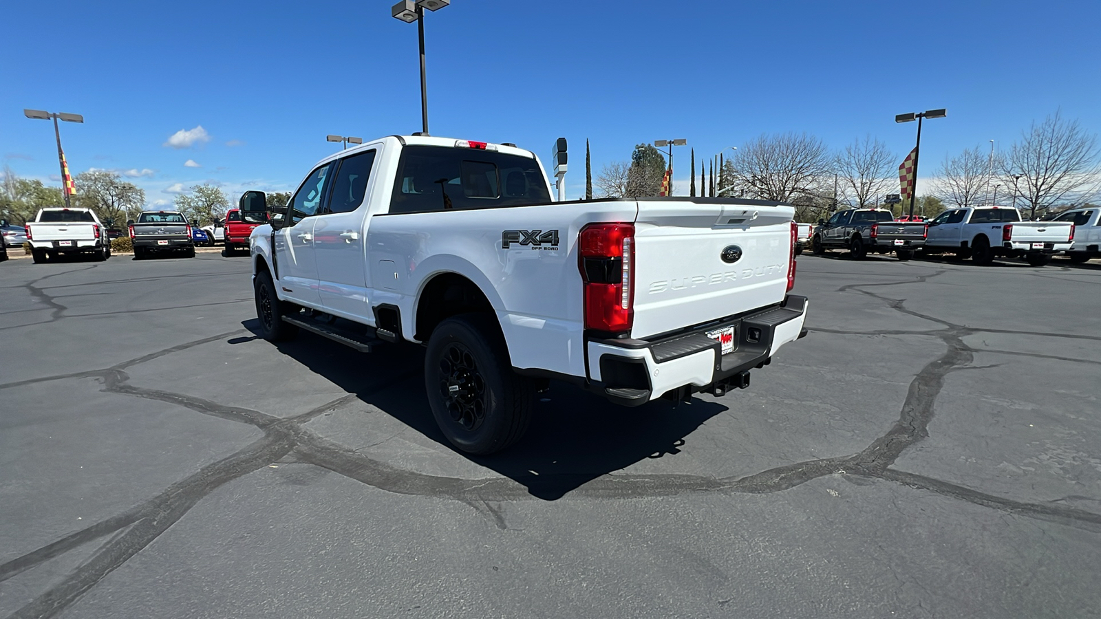 2024 Ford Super Duty F-250 SRW LARIAT 7