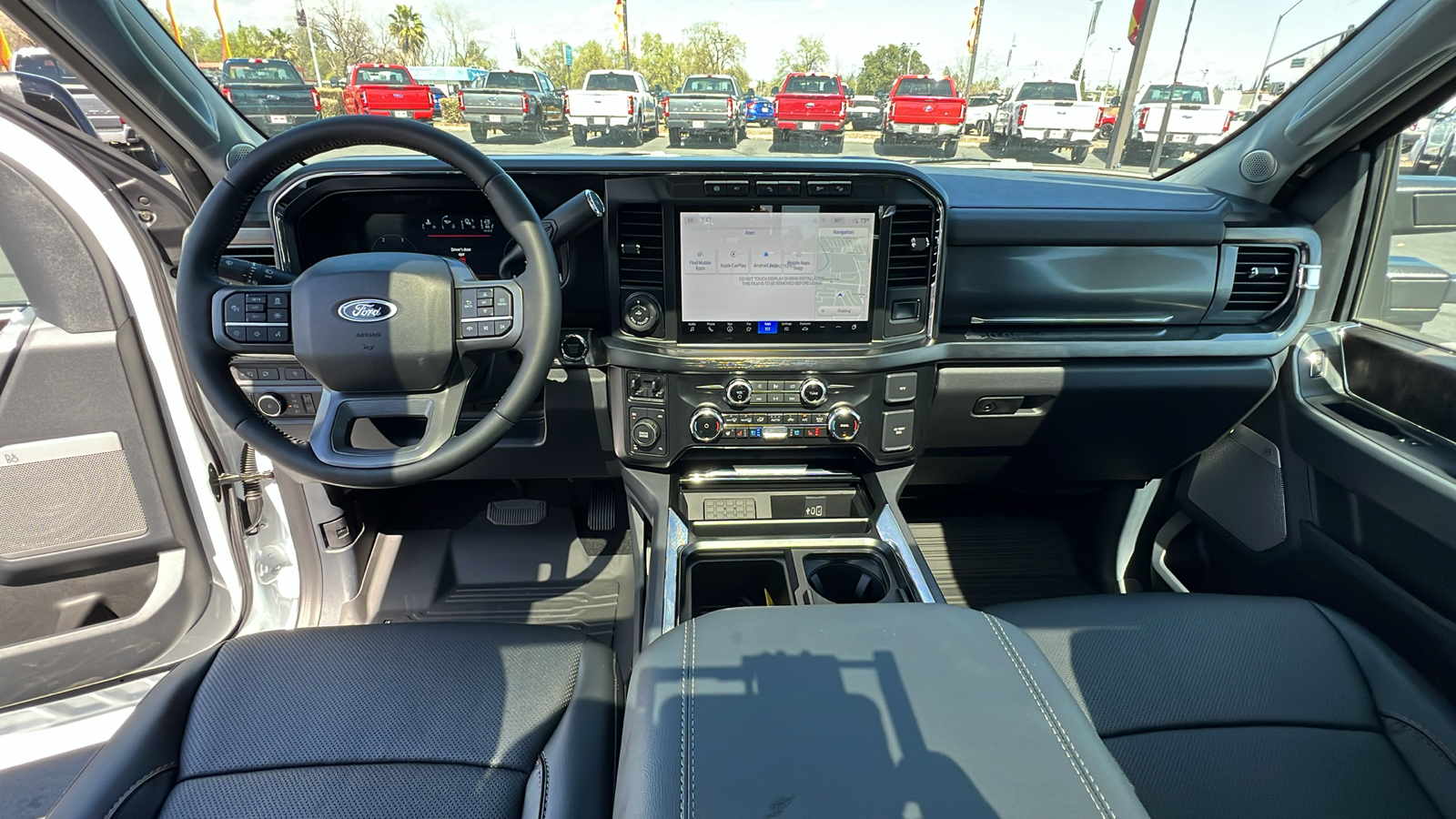 2024 Ford Super Duty F-250 SRW LARIAT 17