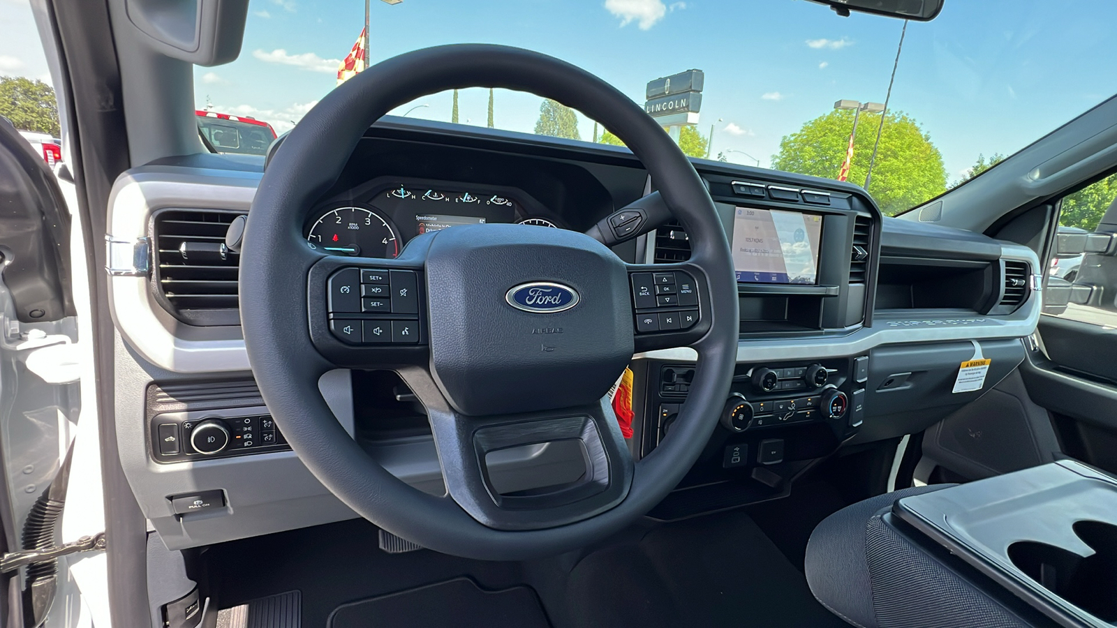 2024 Ford Super Duty F-250 SRW XL 24