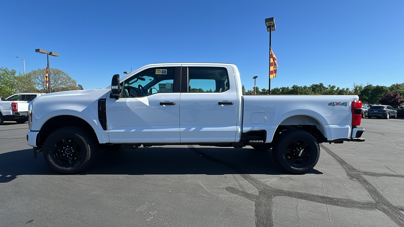 2024 Ford Super Duty F-250 SRW XL 8