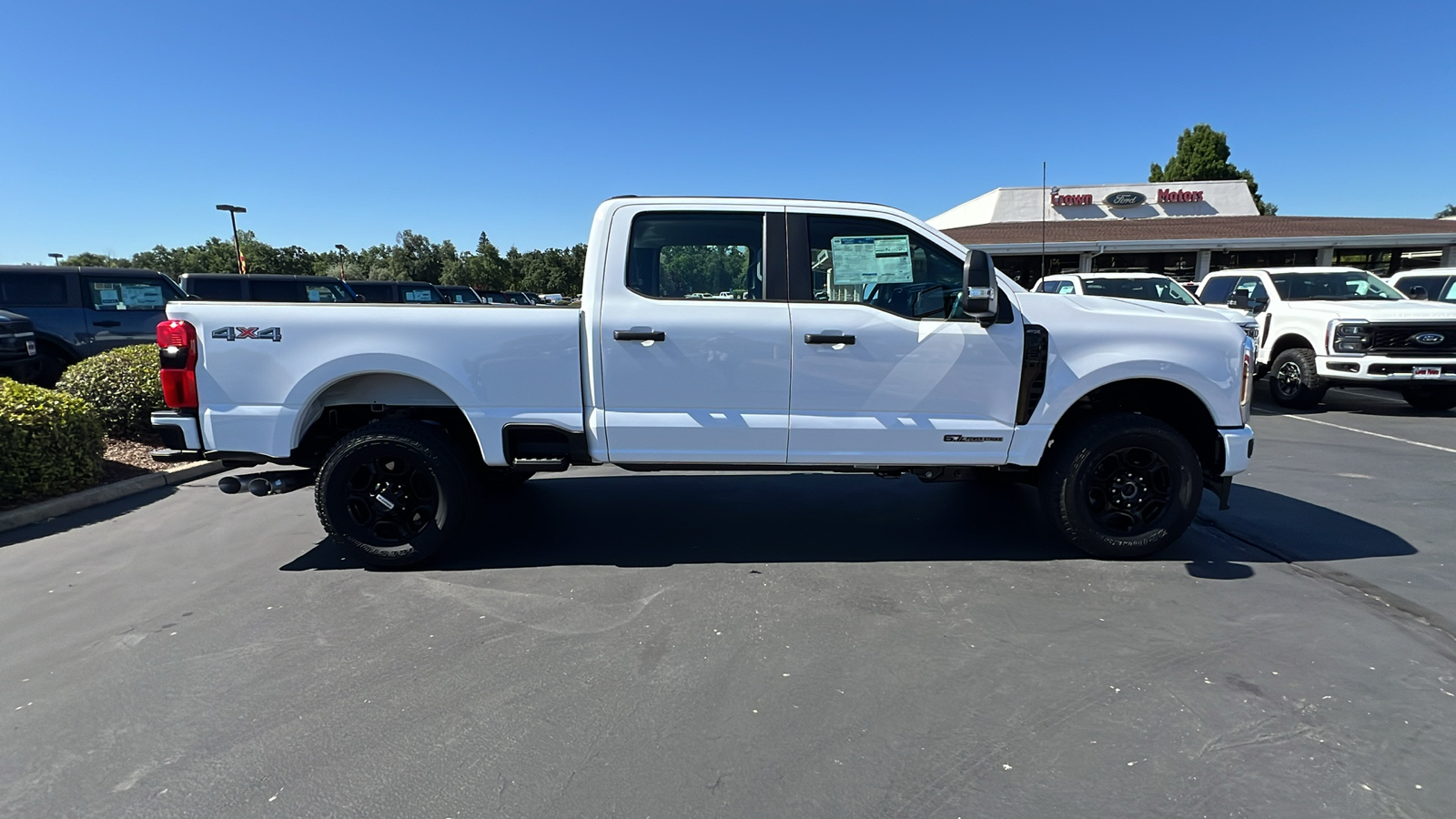 2024 Ford Super Duty F-250 SRW XL 3