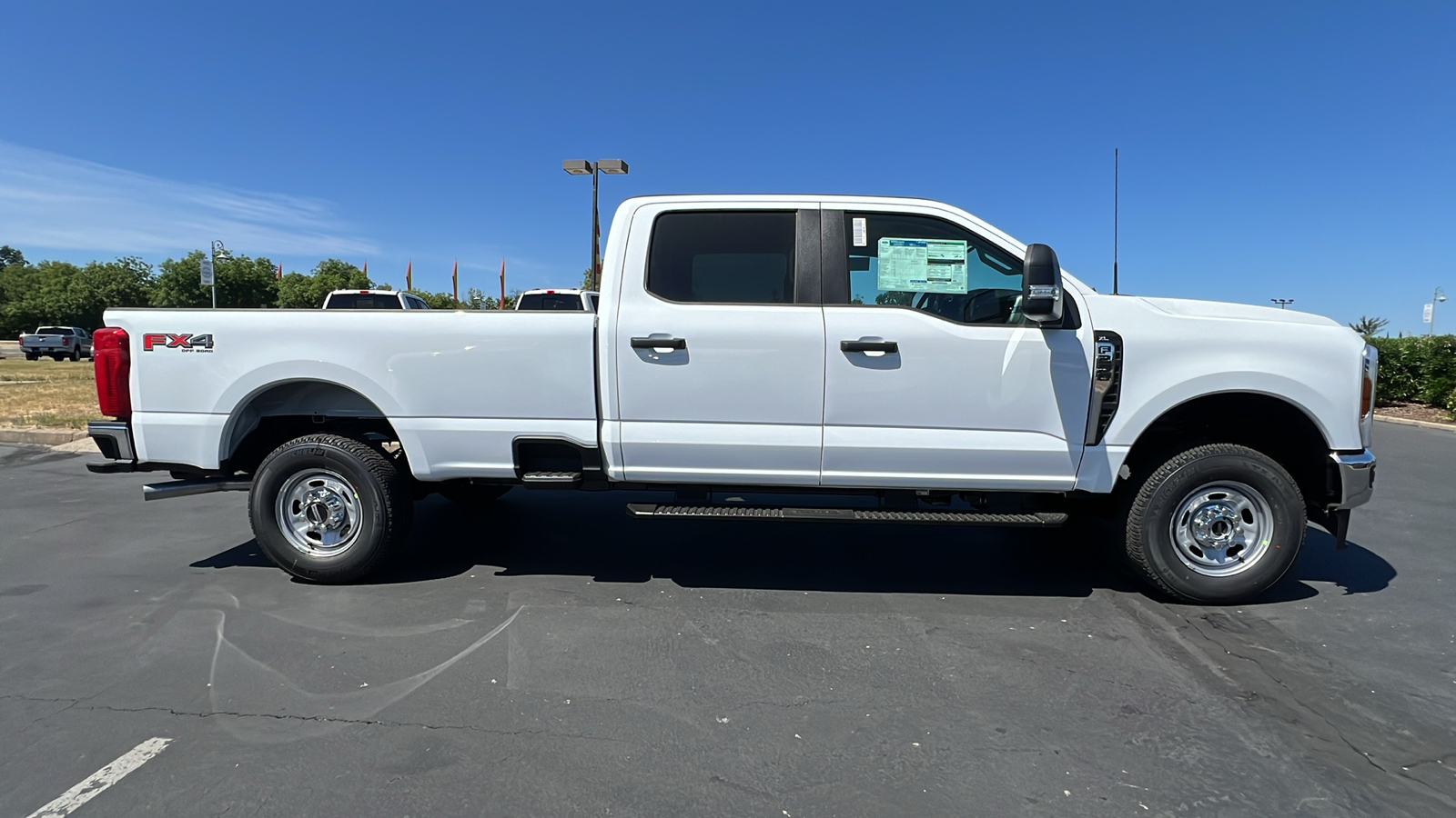 2024 Ford Super Duty F-250 SRW XL 3