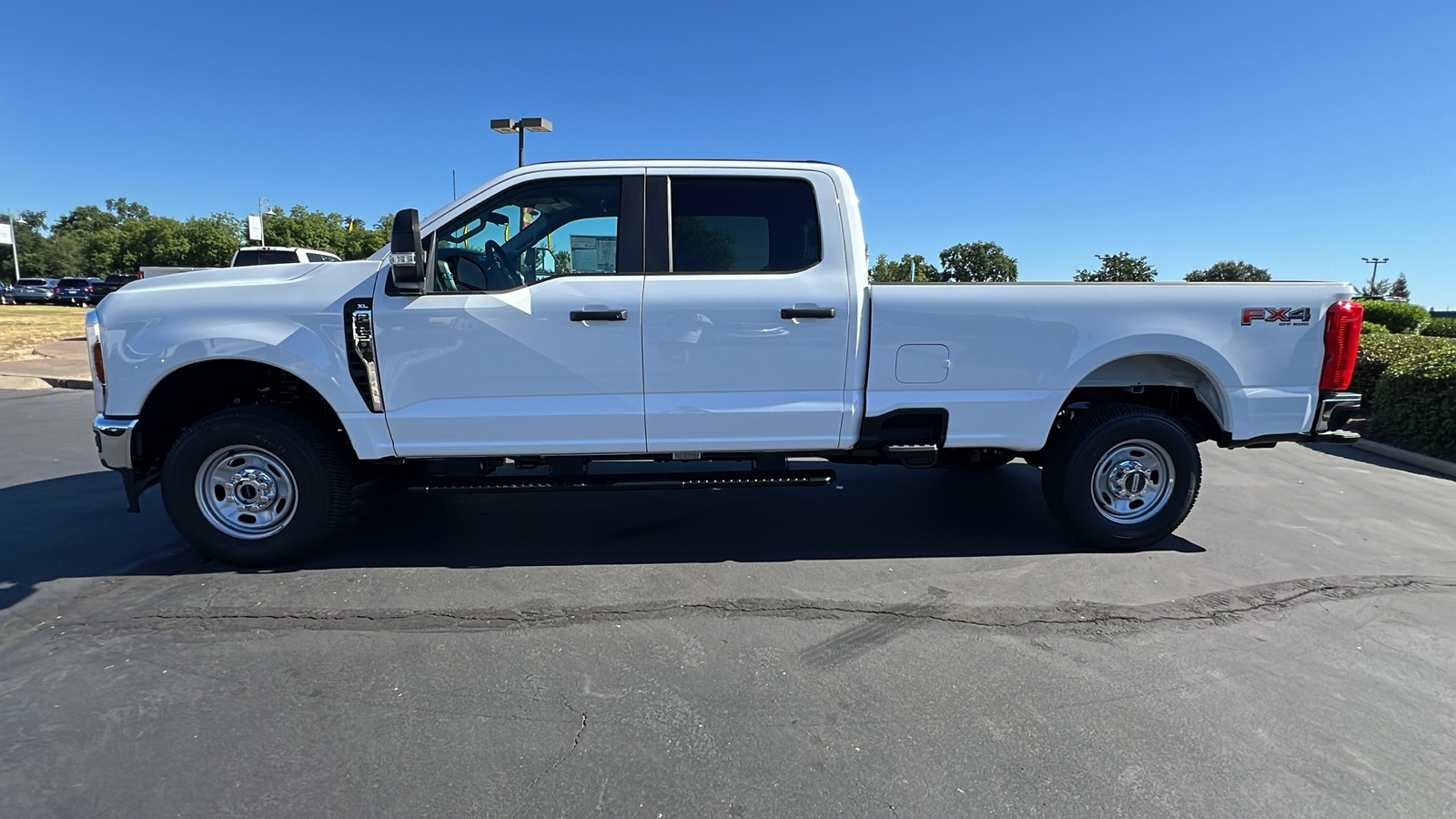 2024 Ford Super Duty F-250 SRW XL 8