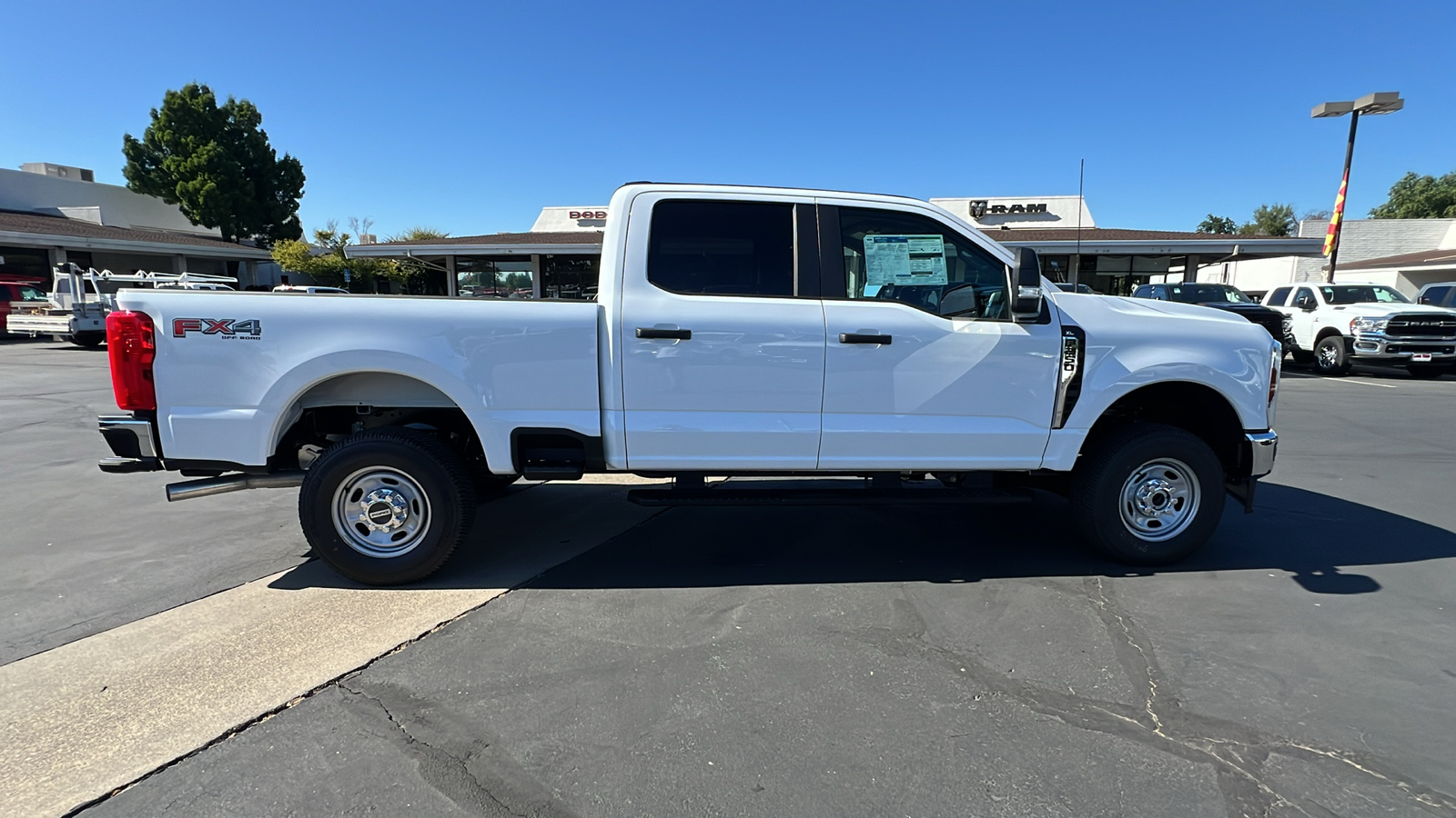 2024 Ford Super Duty F-250 SRW XL 3