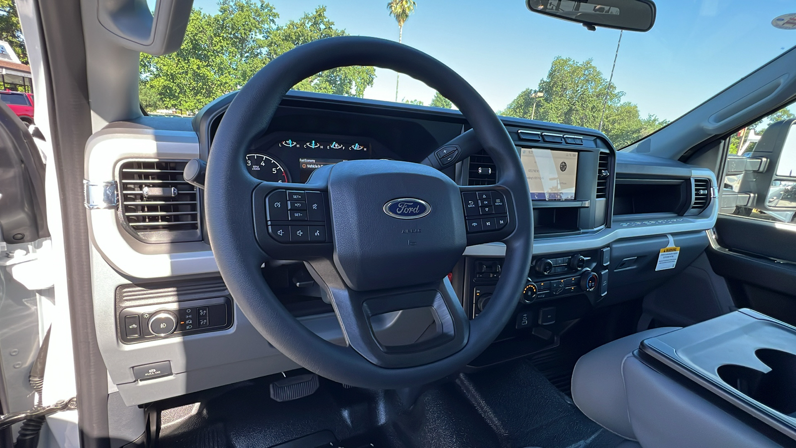 2024 Ford Super Duty F-250 SRW XL 24