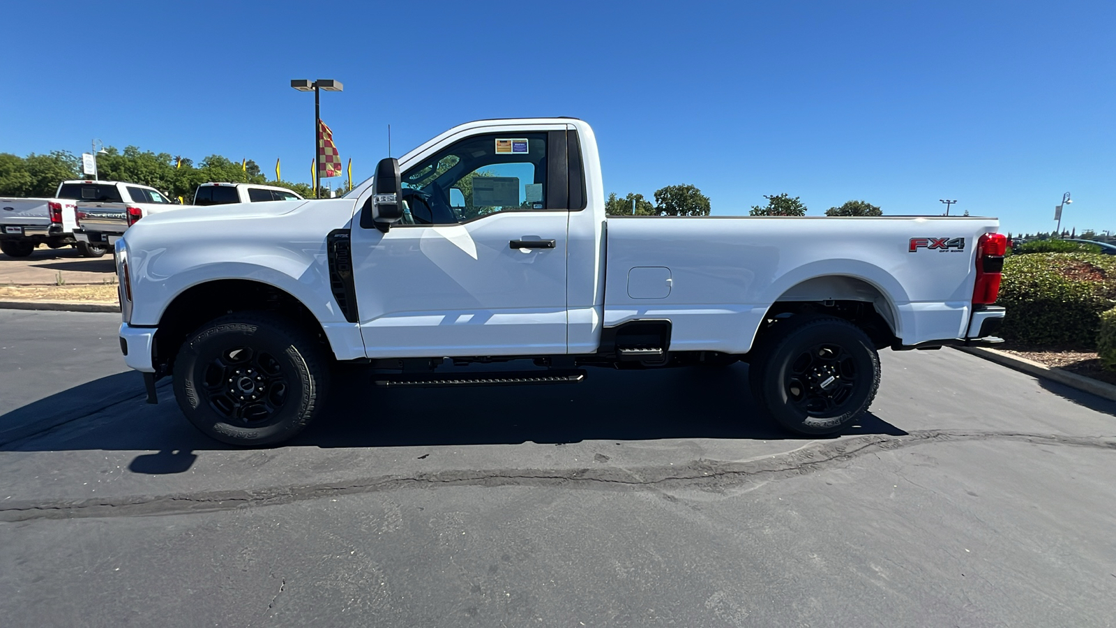 2024 Ford Super Duty F-350 SRW XL 8