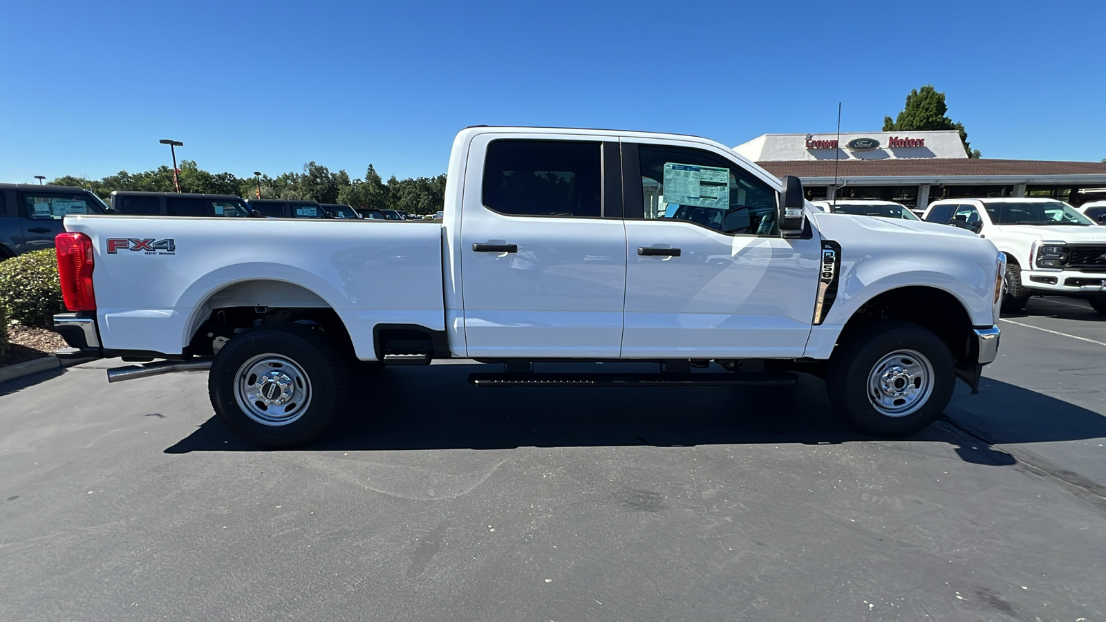 2024 Ford Super Duty F-250 SRW XL 3