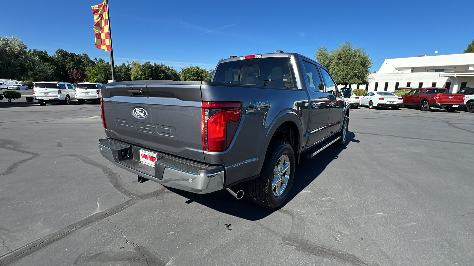 2024 Ford F-150 XLT 4