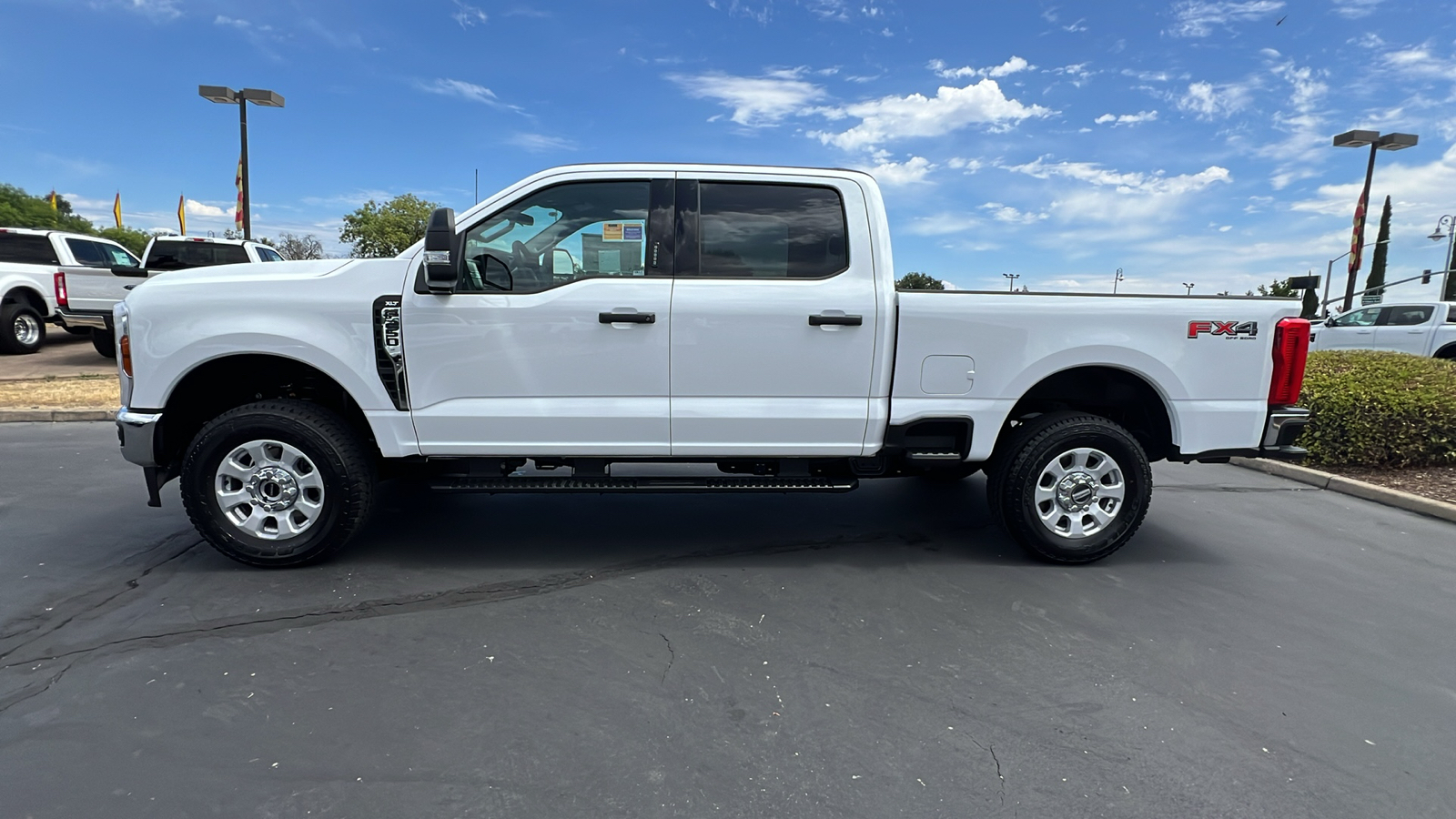 2024 Ford Super Duty F-250 SRW XL 8