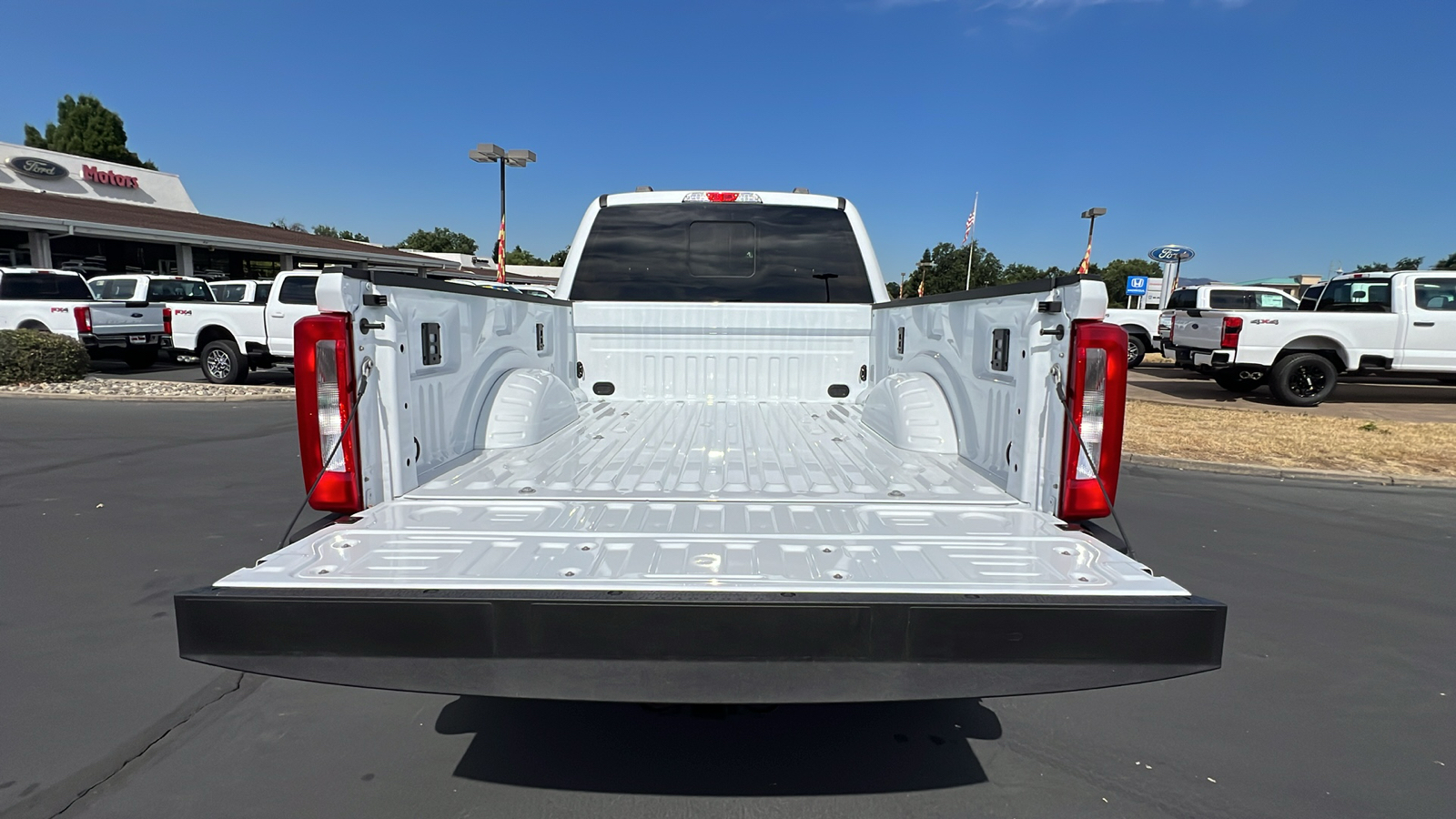 2024 Ford Super Duty F-250 SRW XL 6