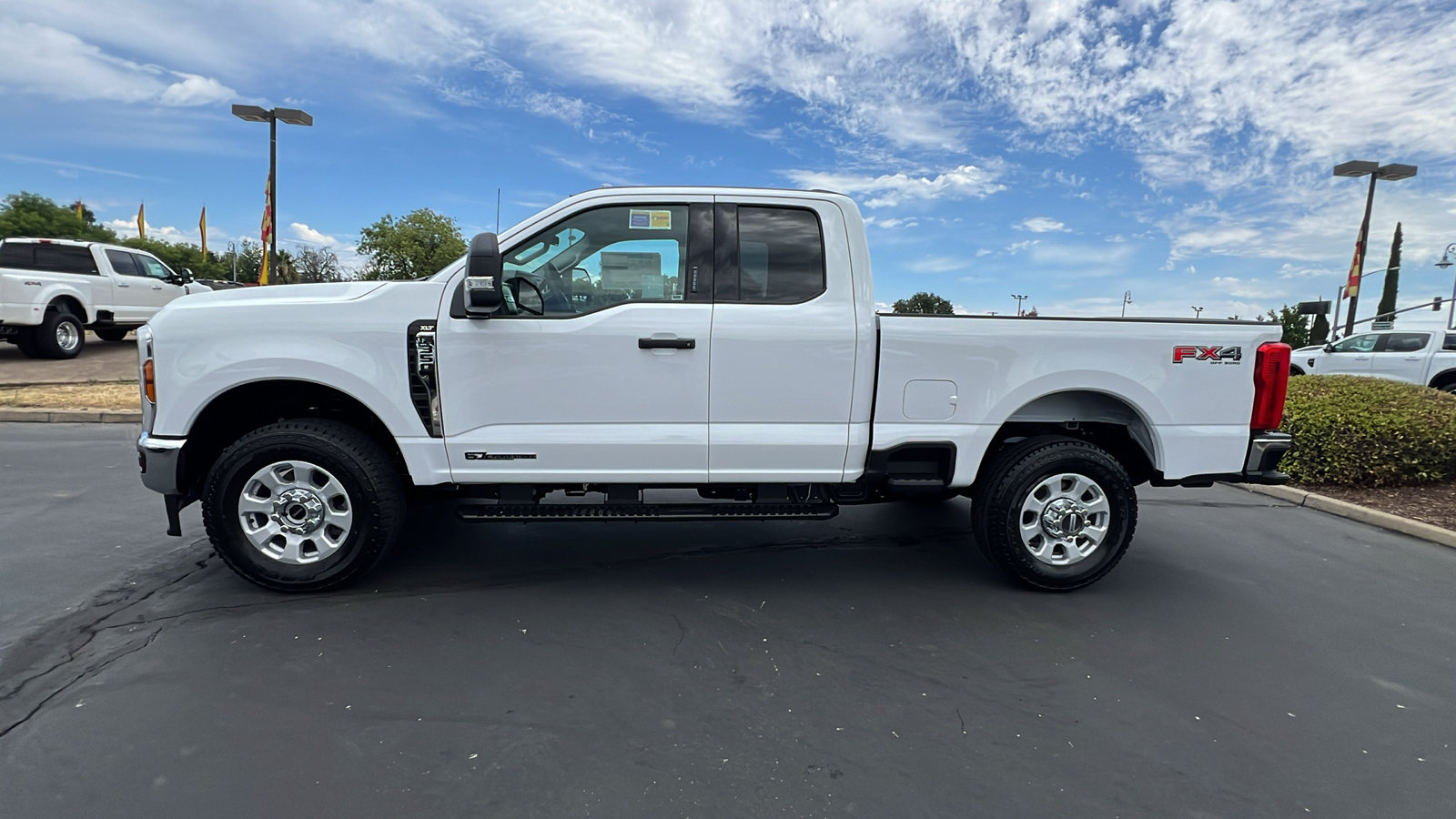 2024 Ford Super Duty F-350 SRW XL 8