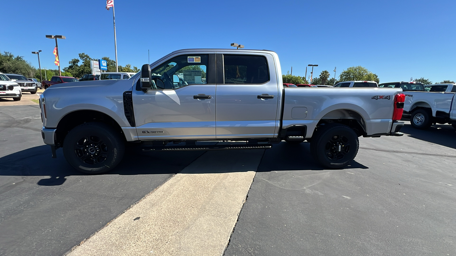 2024 Ford Super Duty F-250 SRW XL 8