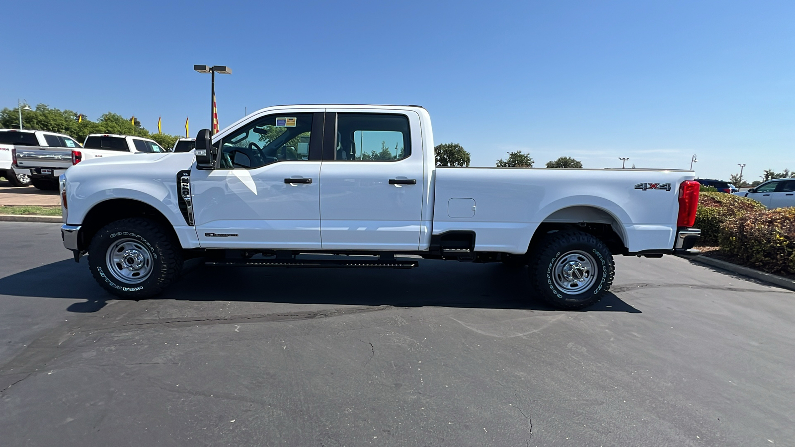 2024 Ford Super Duty F-250 SRW XL 8