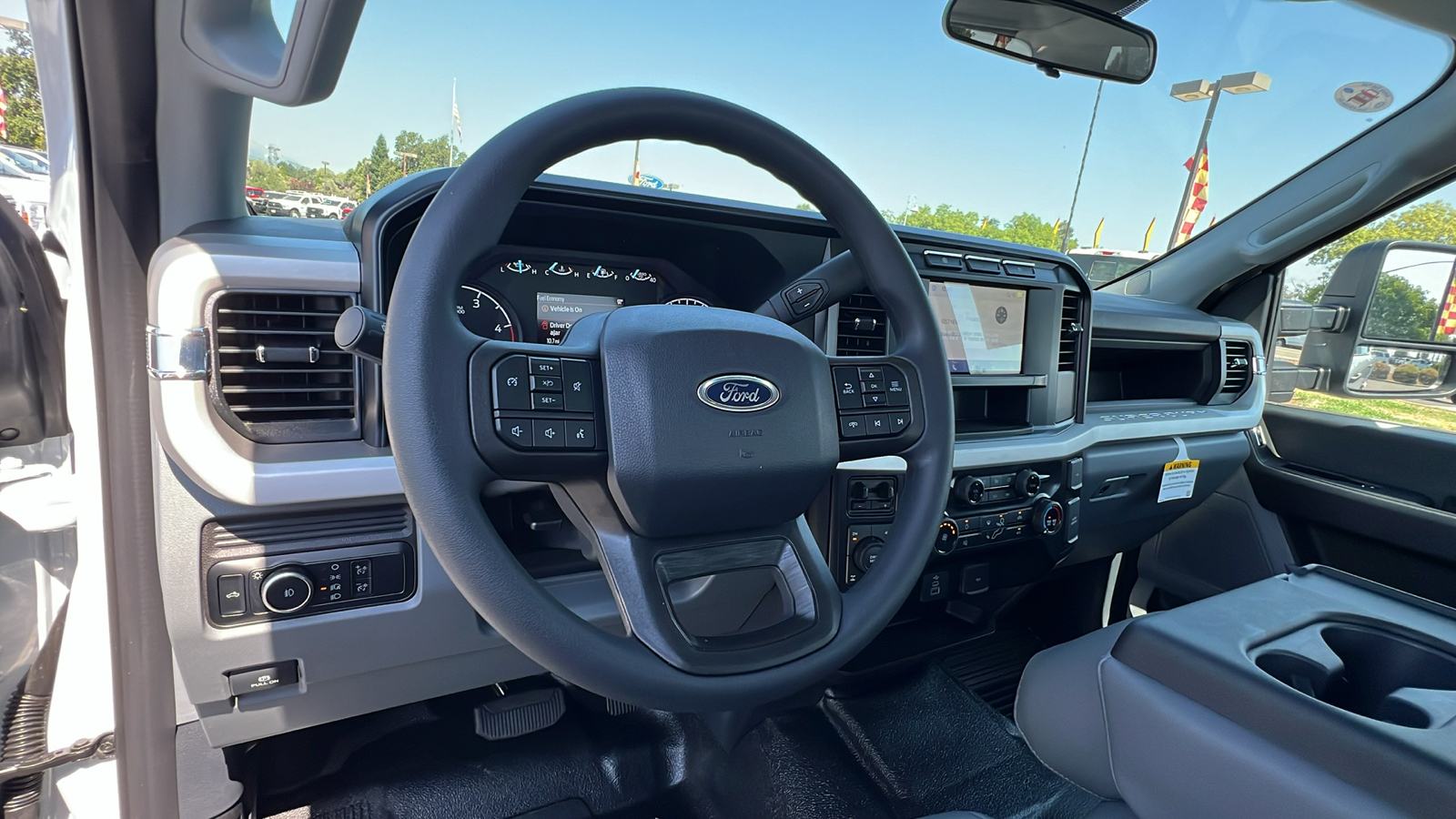 2024 Ford Super Duty F-250 SRW XL 24