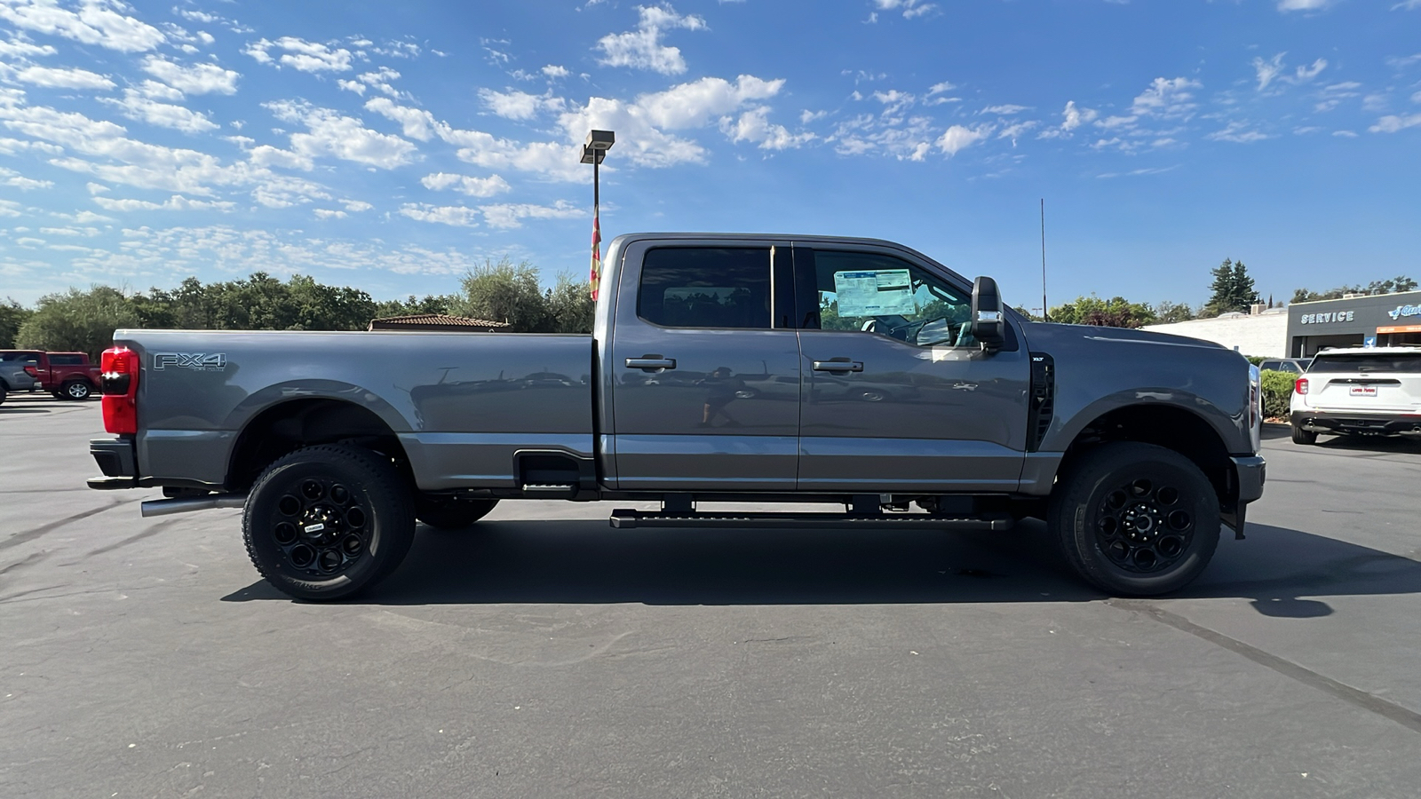 2024 Ford Super Duty F-350 SRW XL 3