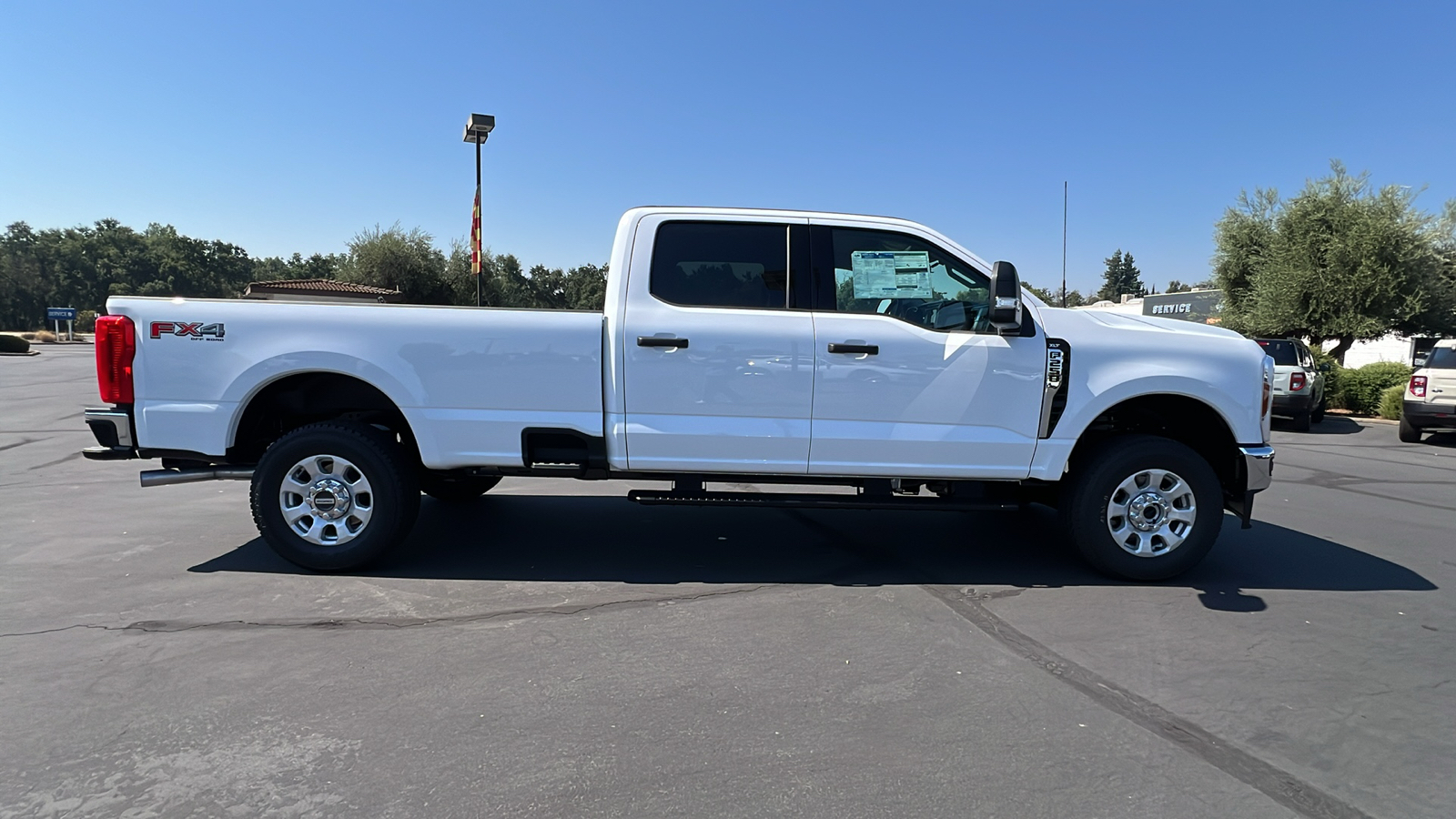 2024 Ford Super Duty F-250 SRW XL 3