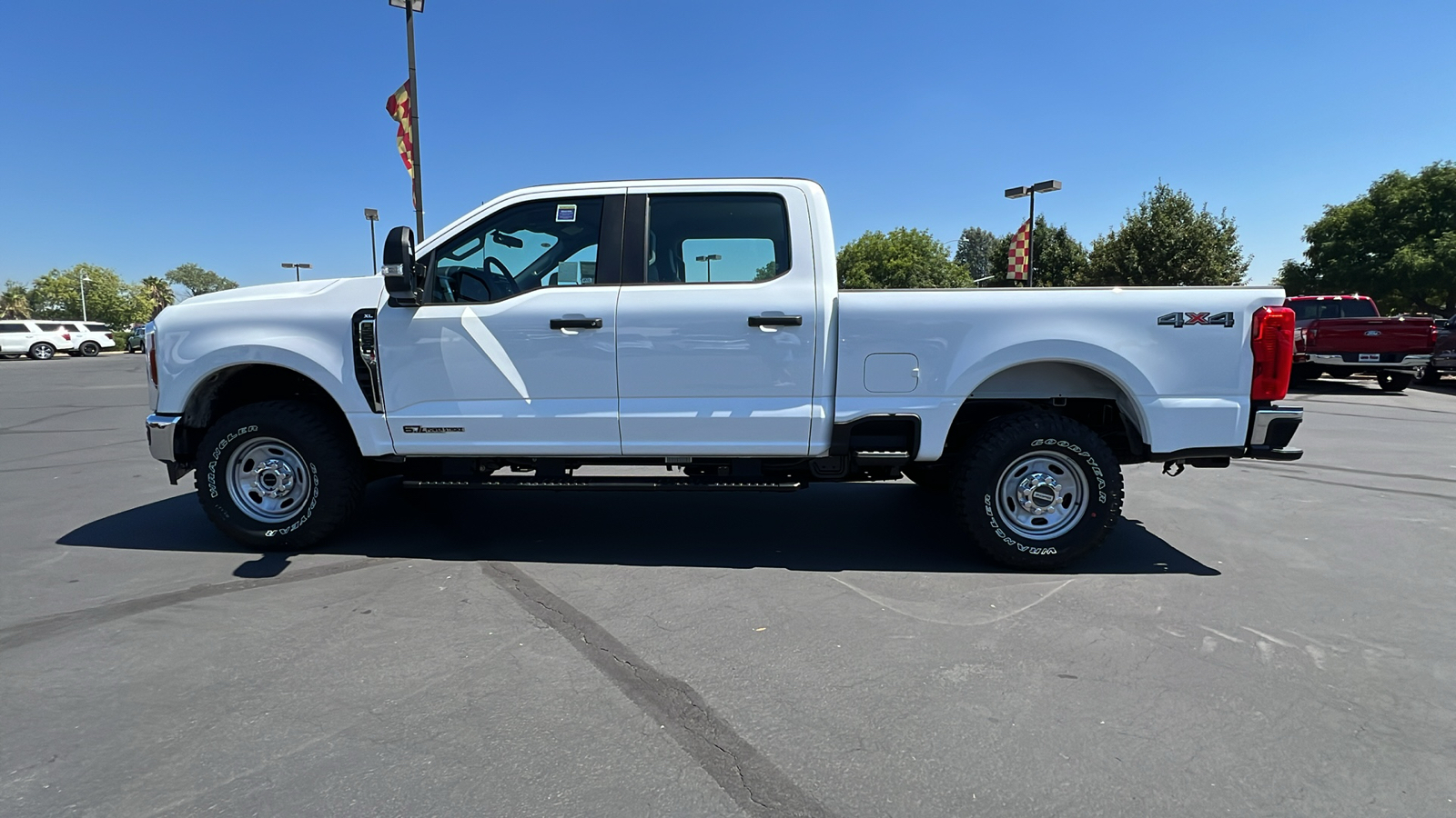 2024 Ford Super Duty F-250 SRW XL 8