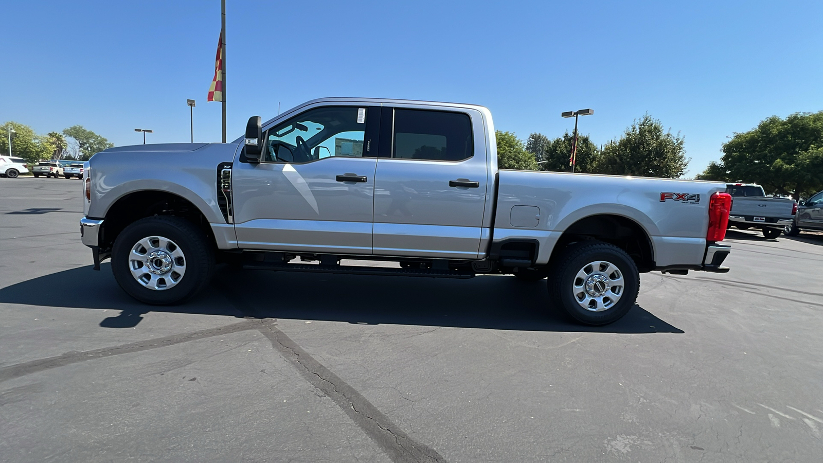 2024 Ford Super Duty F-250 SRW XL 8