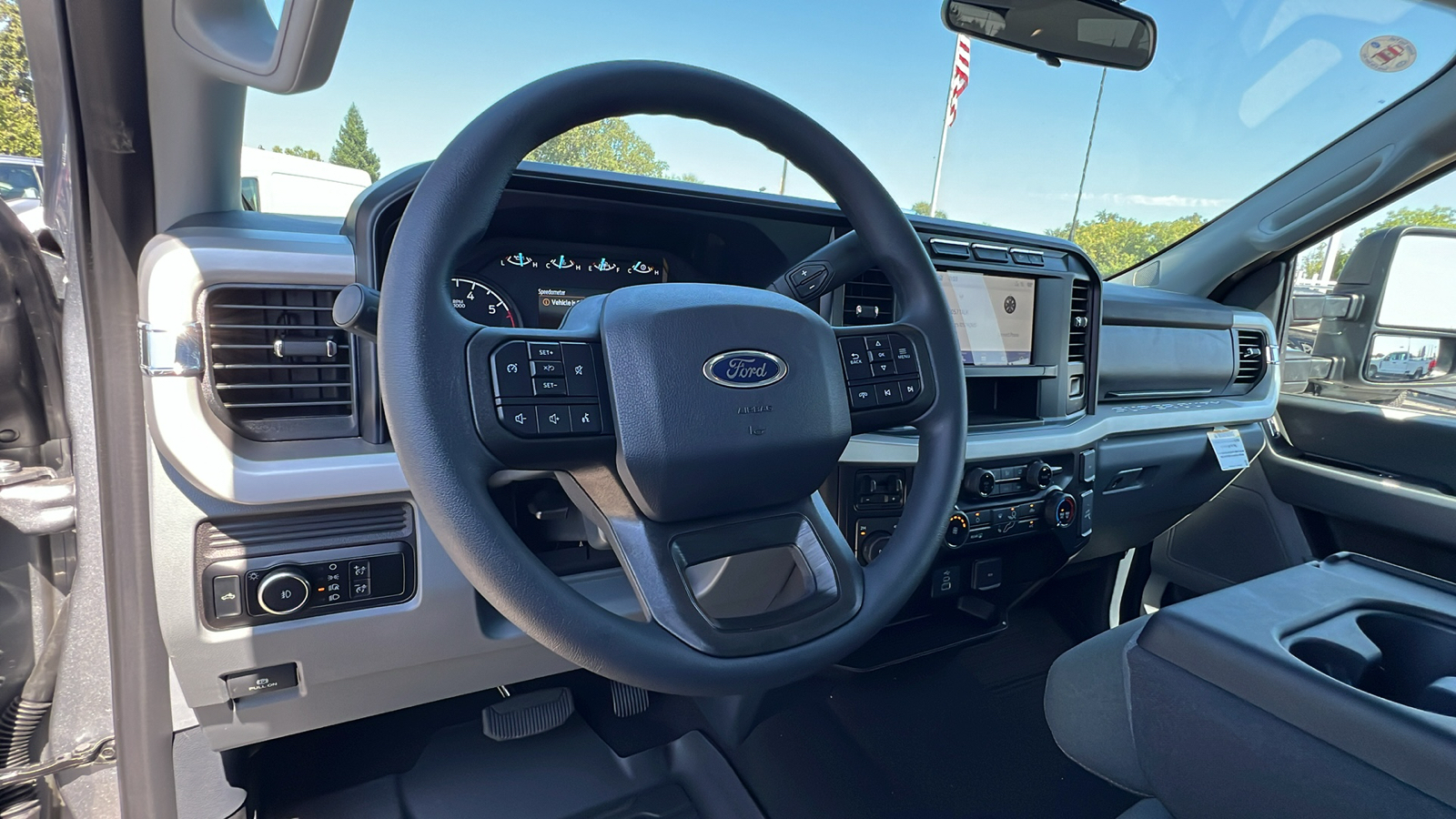 2024 Ford Super Duty F-250 SRW XL 24