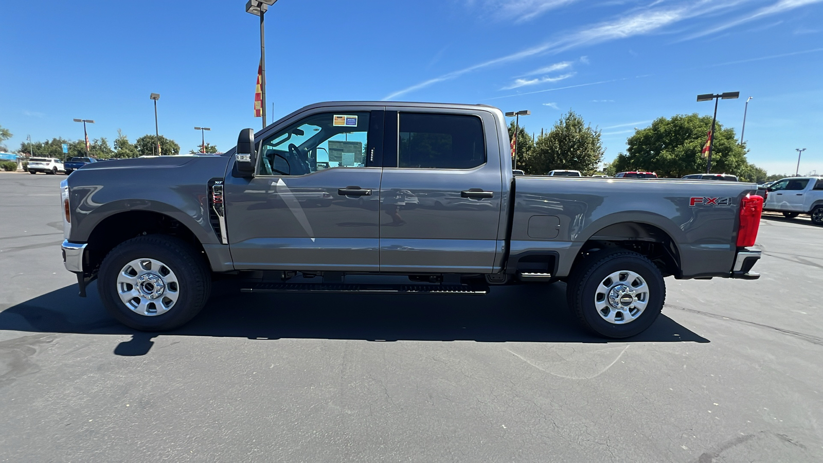 2024 Ford Super Duty F-250 SRW XL 8