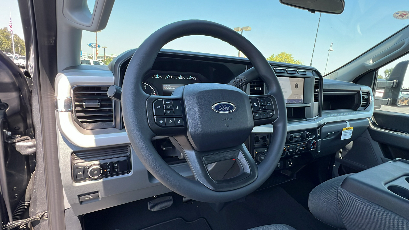 2024 Ford Super Duty F-250 SRW XL 24