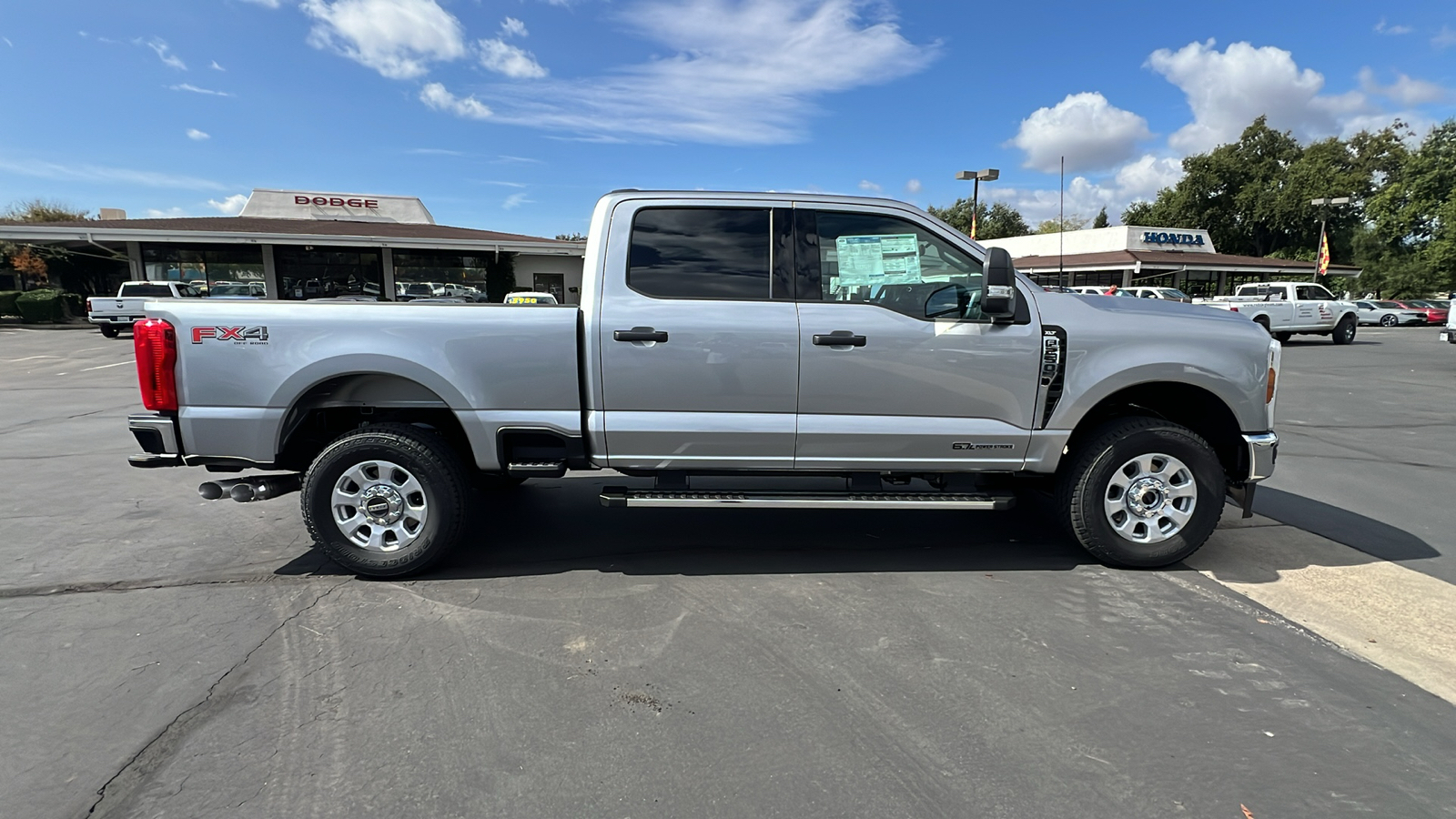 2024 Ford Super Duty F-250 SRW XL 3