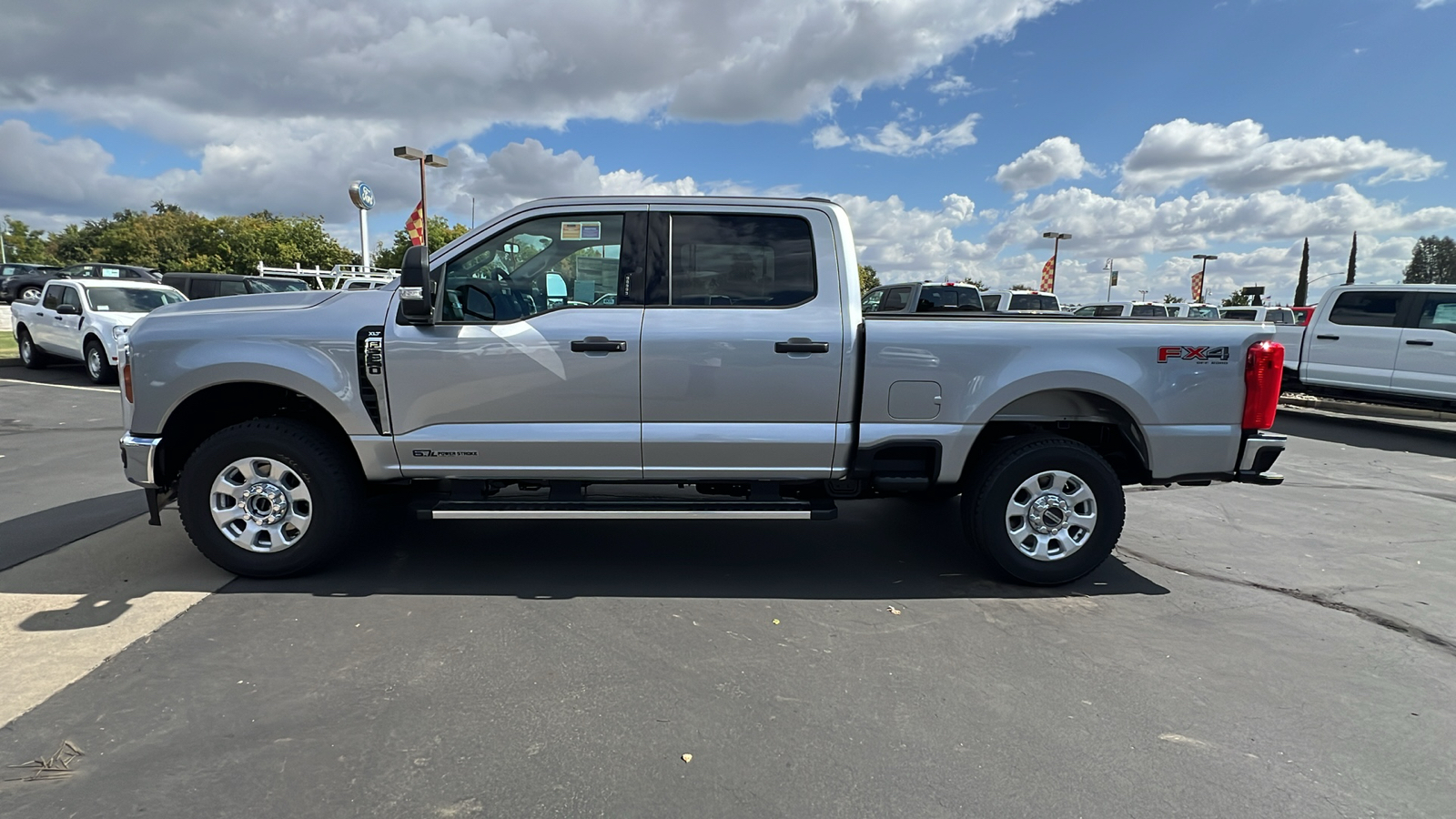 2024 Ford Super Duty F-250 SRW XL 8