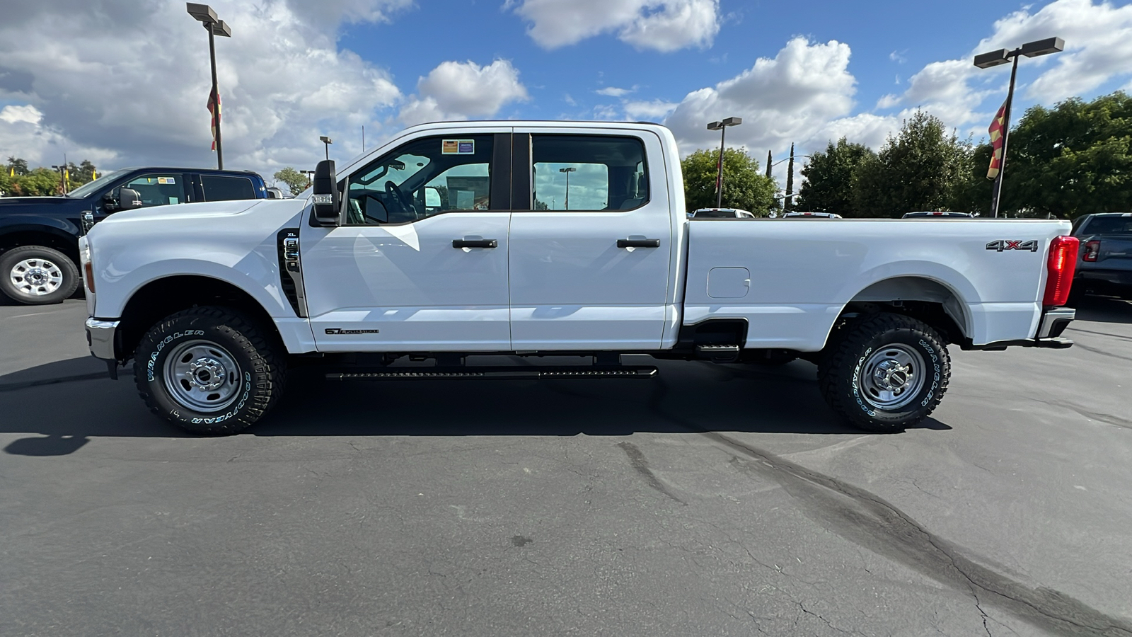 2024 Ford Super Duty F-350 SRW XL 8