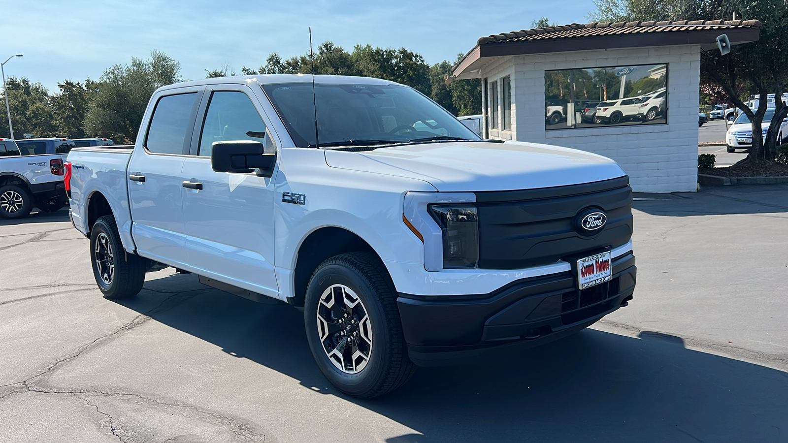 2024 Ford F-150 Lightning Pro 2