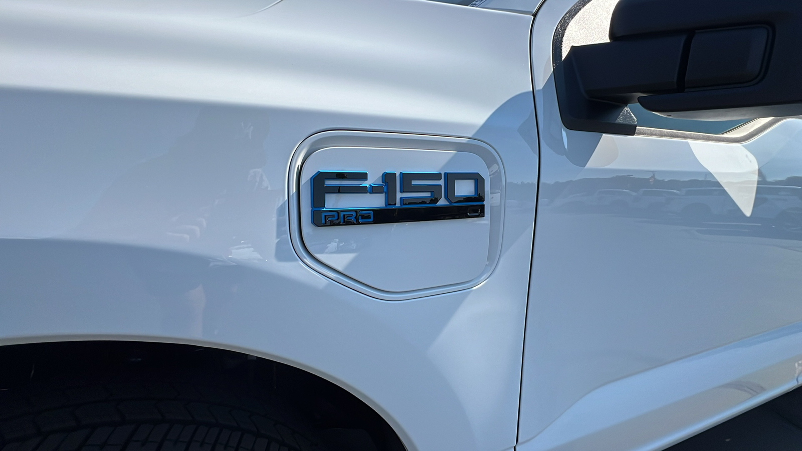 2024 Ford F-150 Lightning Pro 12