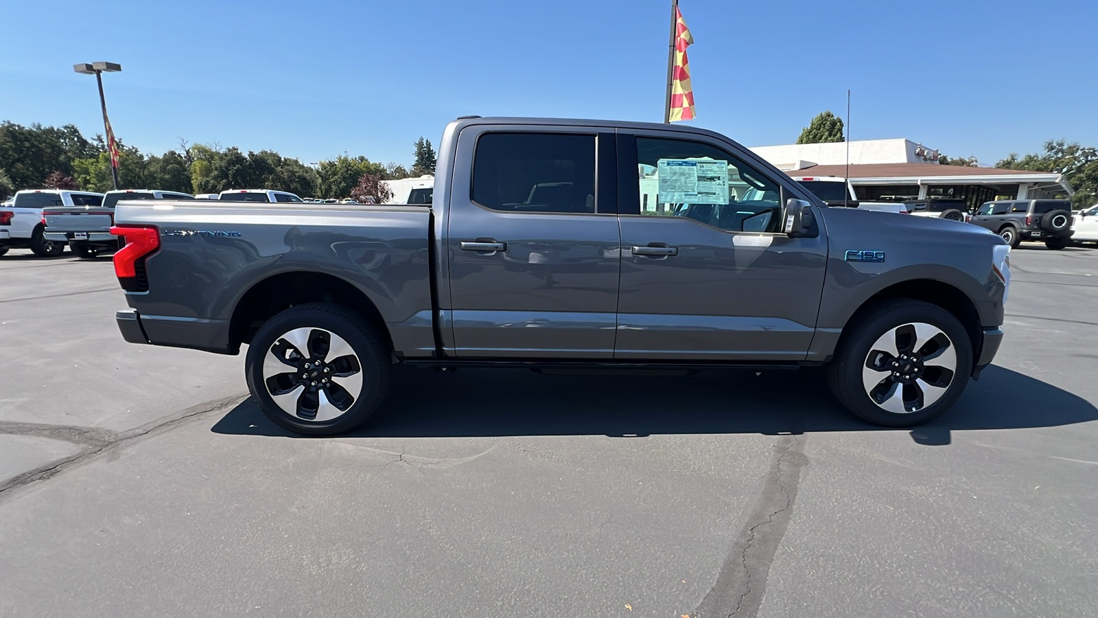 2024 Ford F-150 Lightning Platinum 3