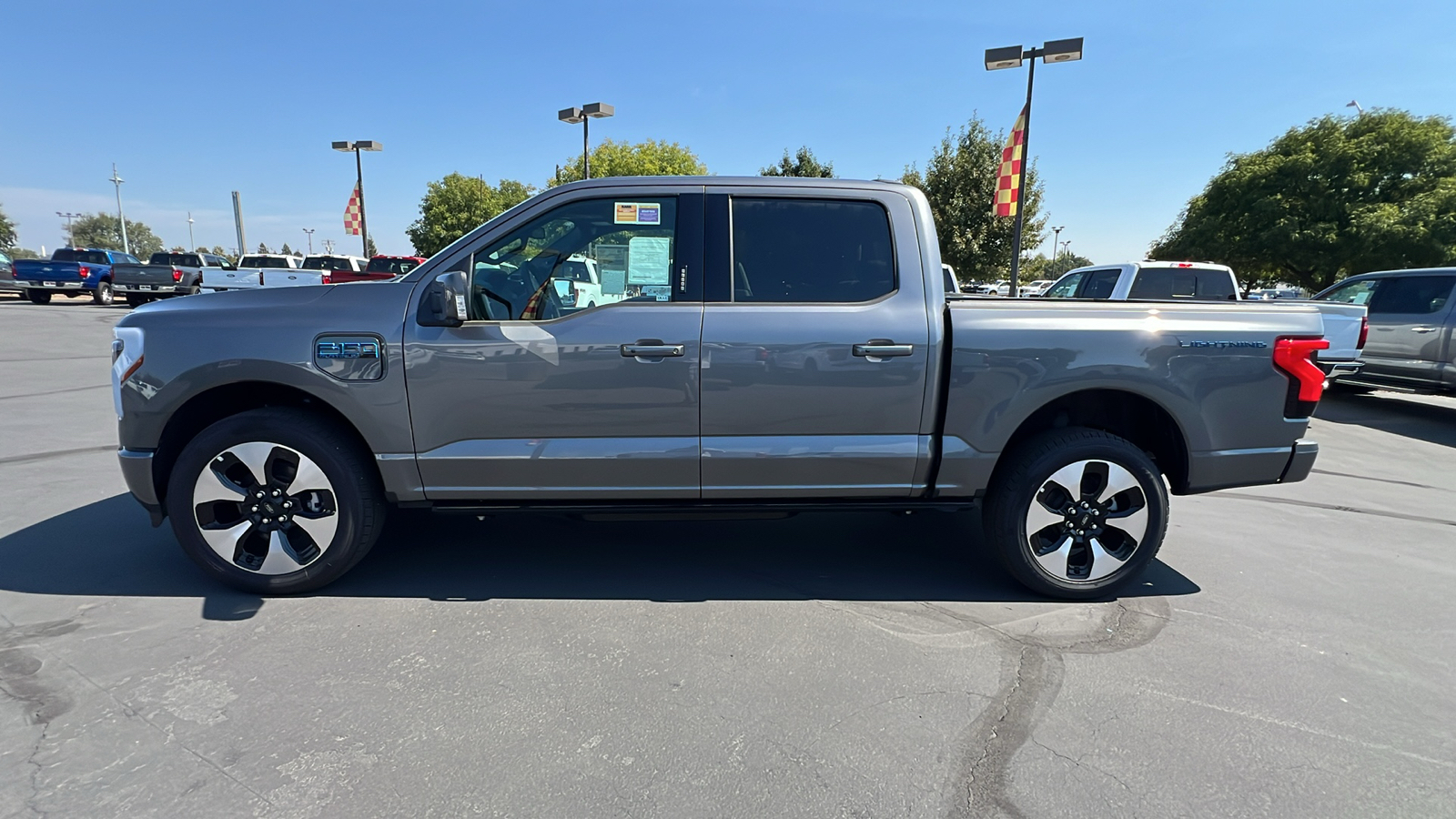 2024 Ford F-150 Lightning Platinum 8