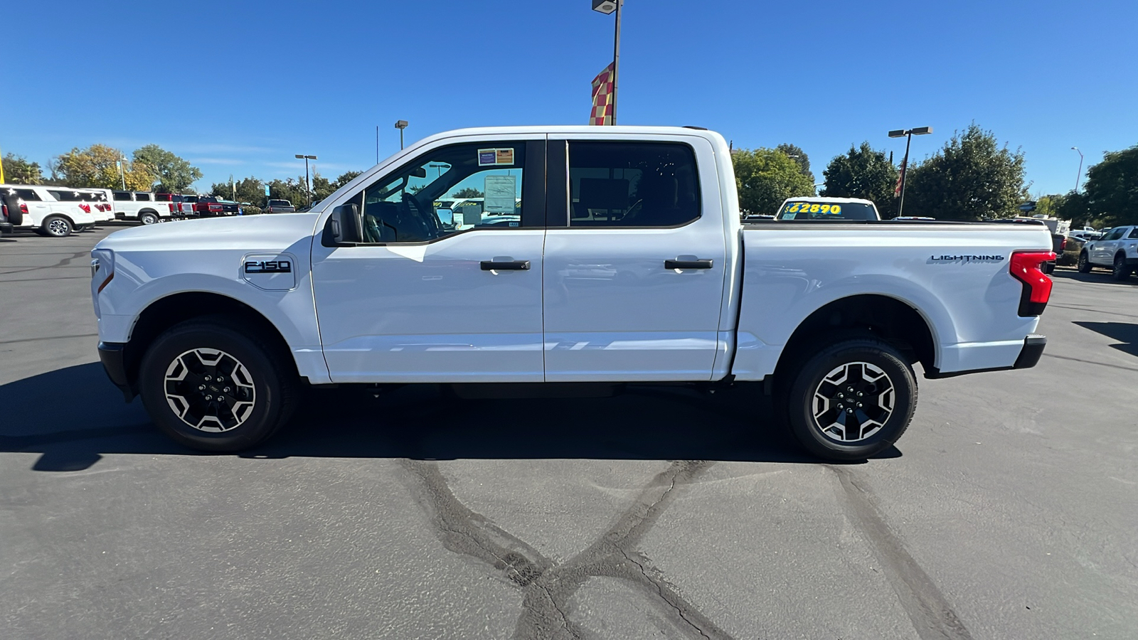 2024 Ford F-150 Lightning Pro 8