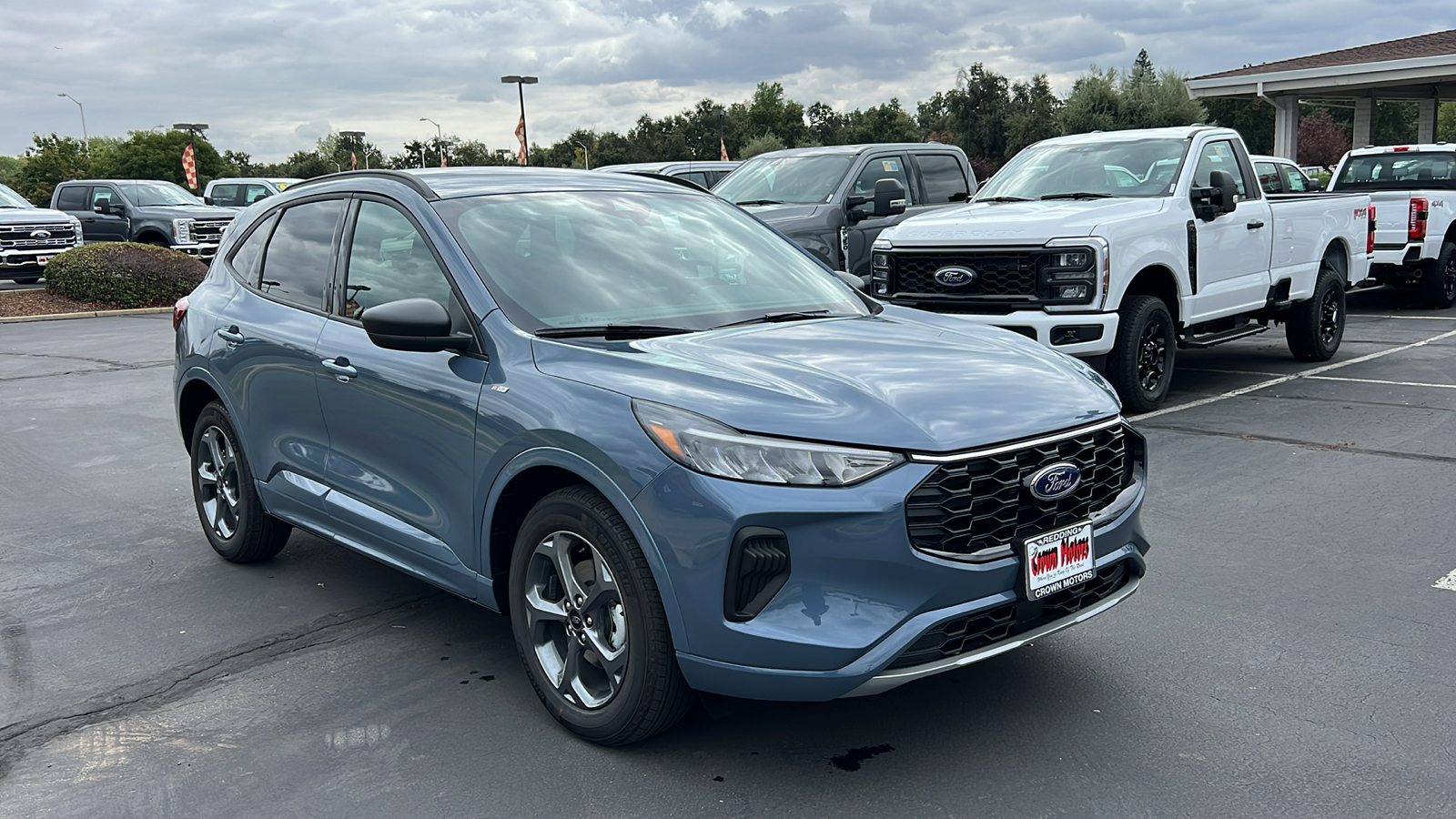 2024 Ford Escape ST-Line 2