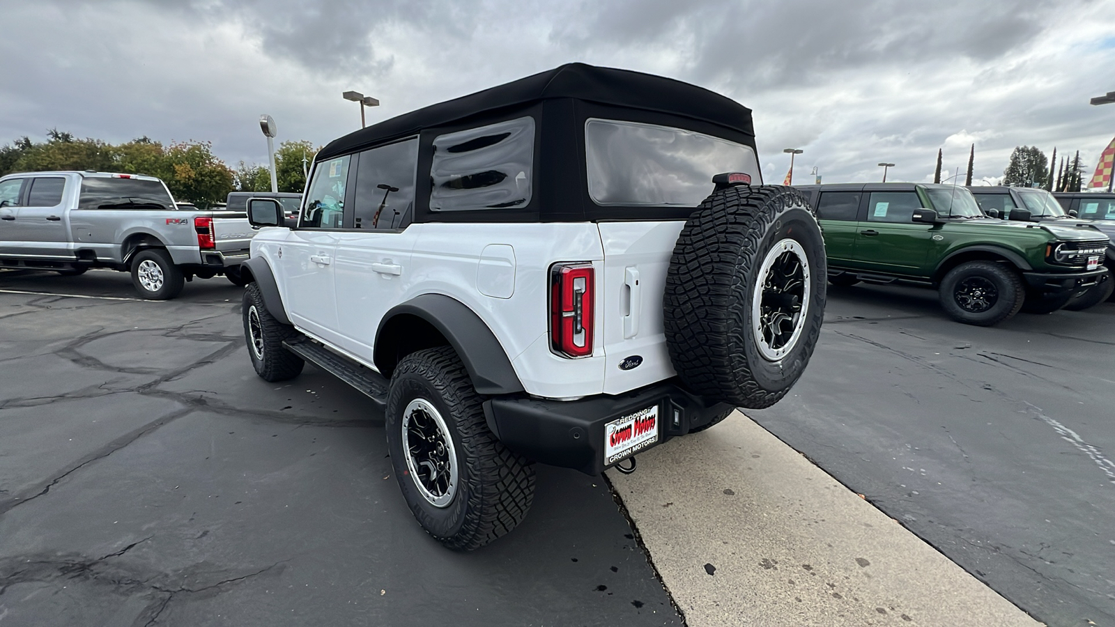 2024 Ford Bronco Outer Banks 7