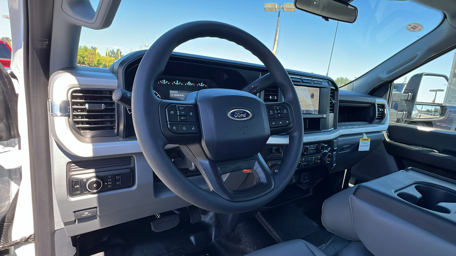 2024 Ford Super Duty F-250 SRW XL 24