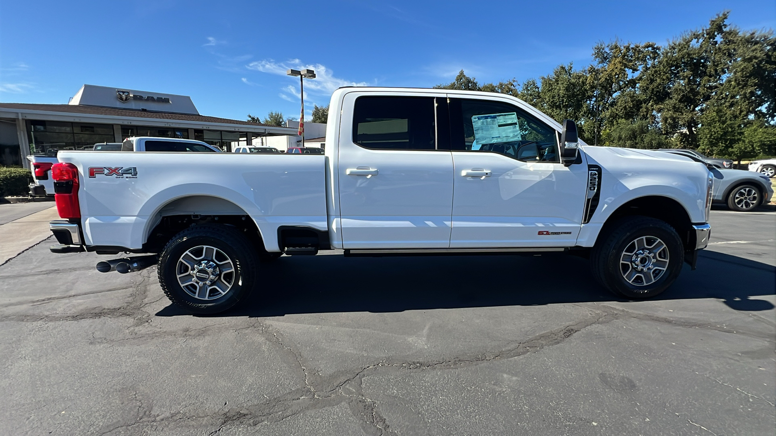 2024 Ford Super Duty F-250 SRW XL 3