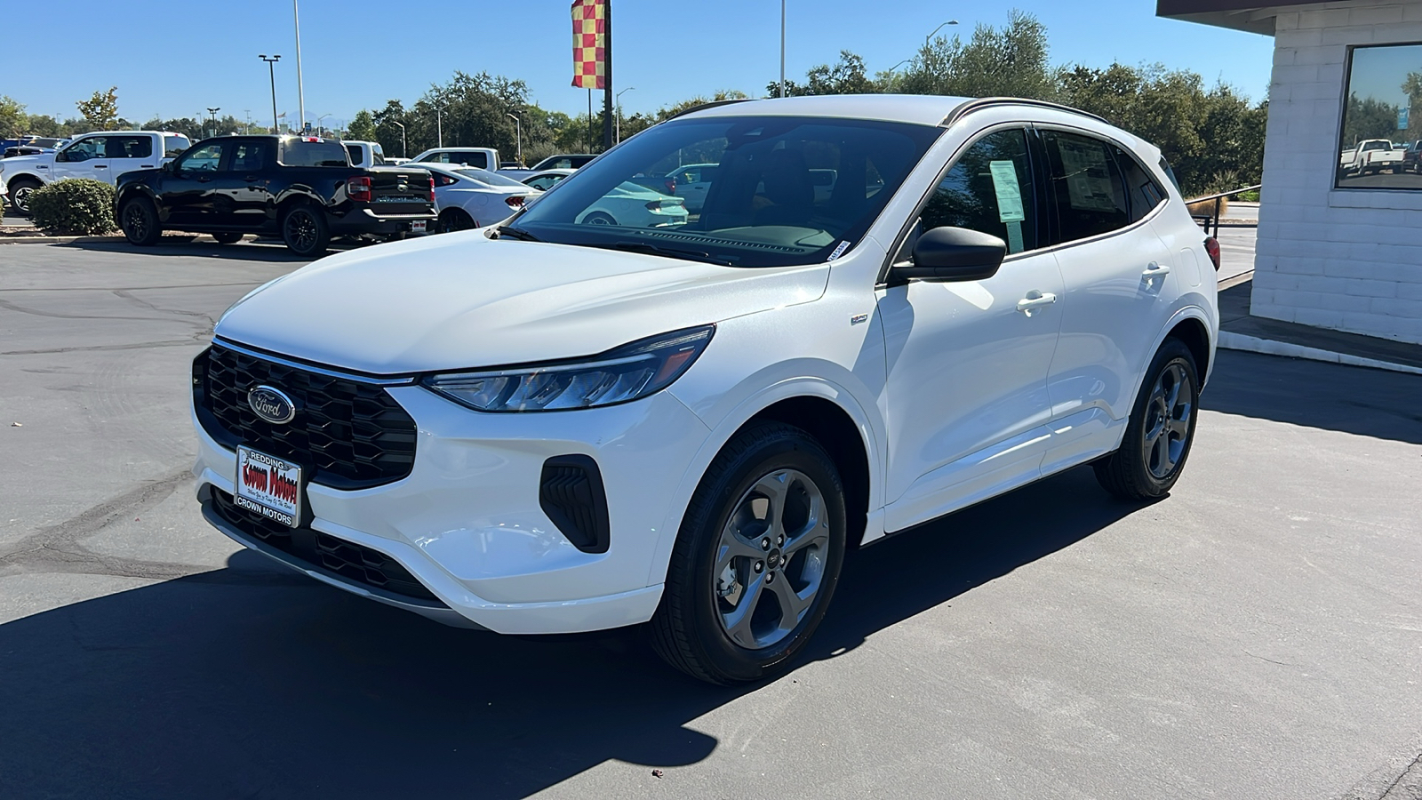 2024 Ford Escape ST-Line 1