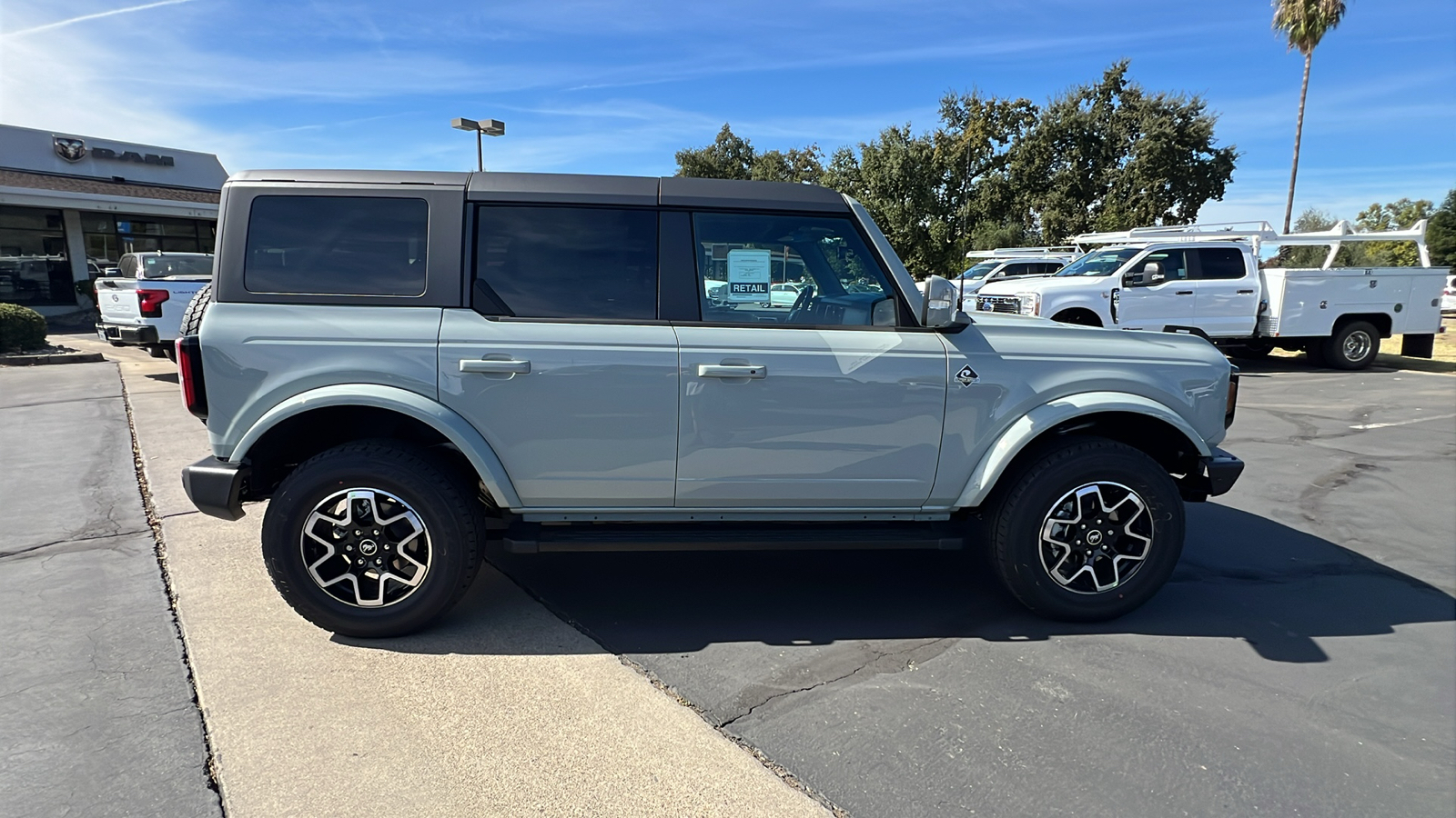 2024 Ford Bronco Outer Banks 3