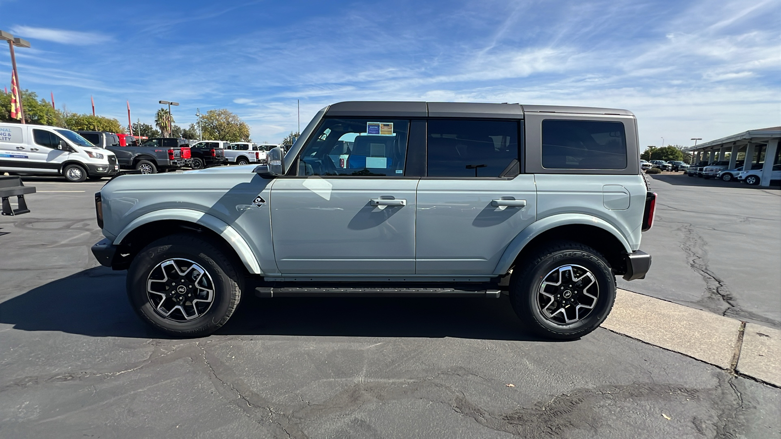 2024 Ford Bronco Outer Banks 8