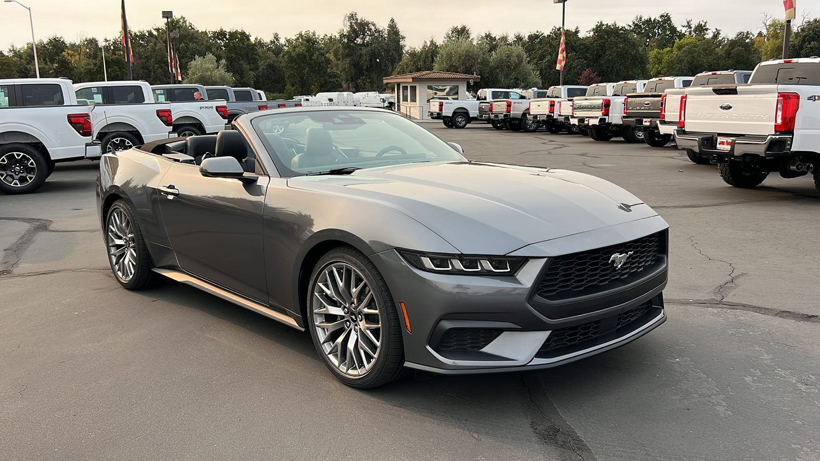 2024 Ford Mustang EcoBoost 2