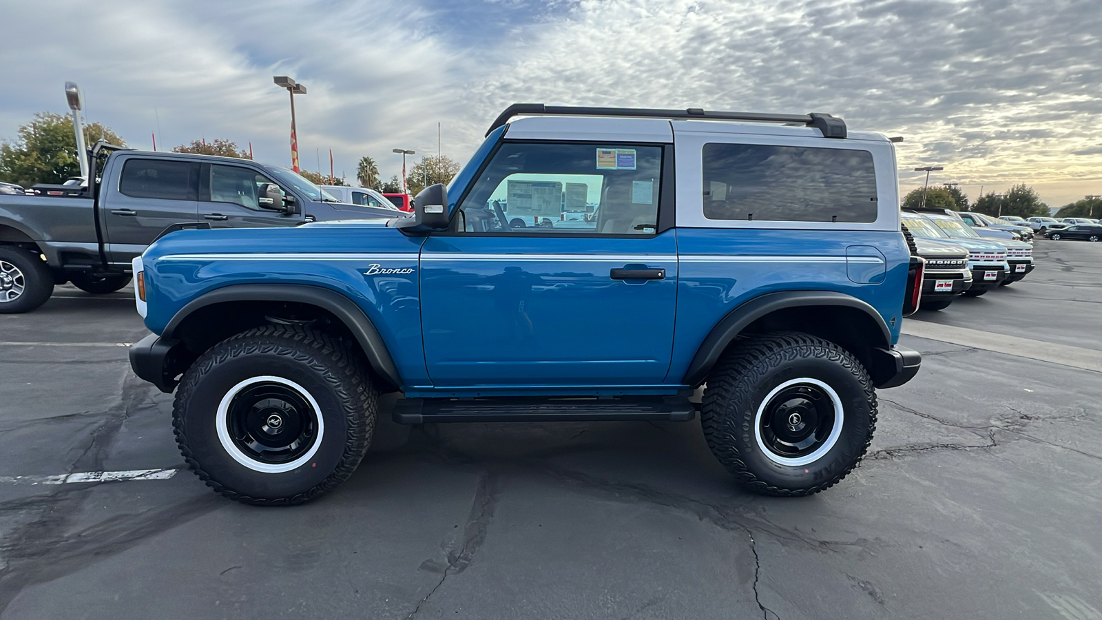 2024 Ford Bronco Heritage Limited Edition 8