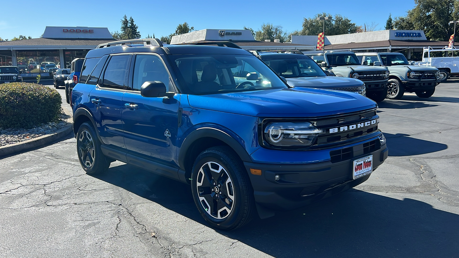 2024 Ford Bronco Sport Outer Banks 2