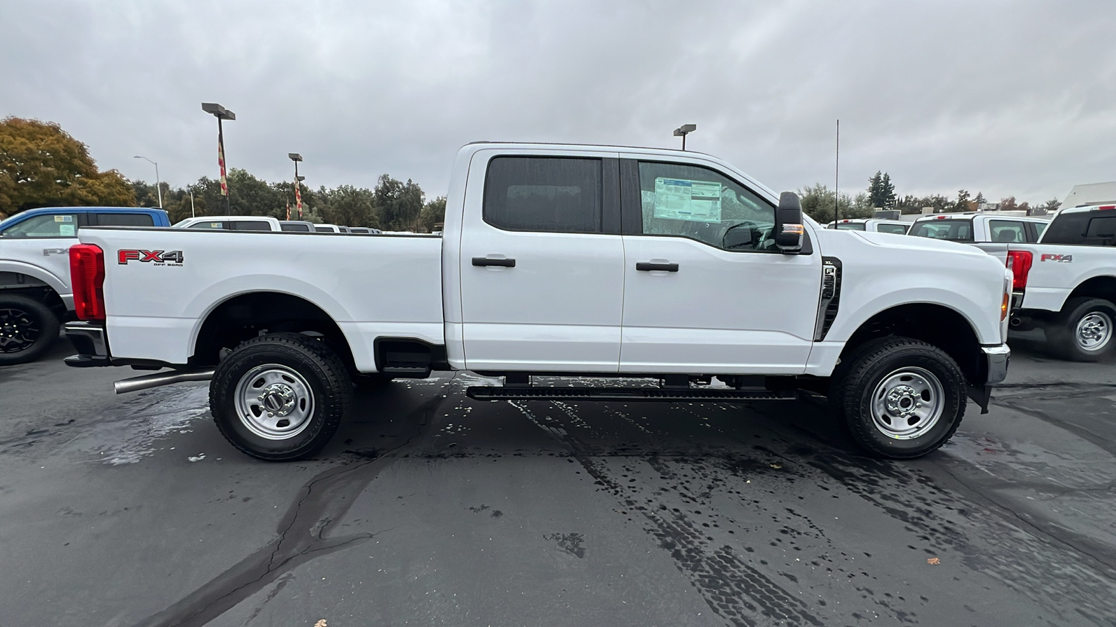 2024 Ford Super Duty F-350 SRW XL 3