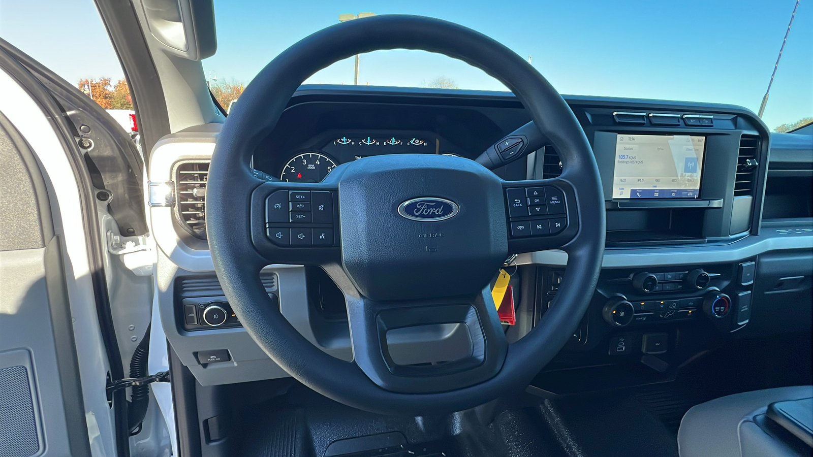 2024 Ford Super Duty F-350 SRW XL 27