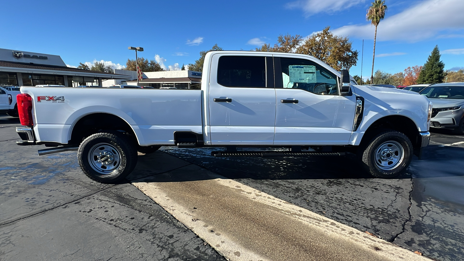 2024 Ford Super Duty F-350 SRW XL 3