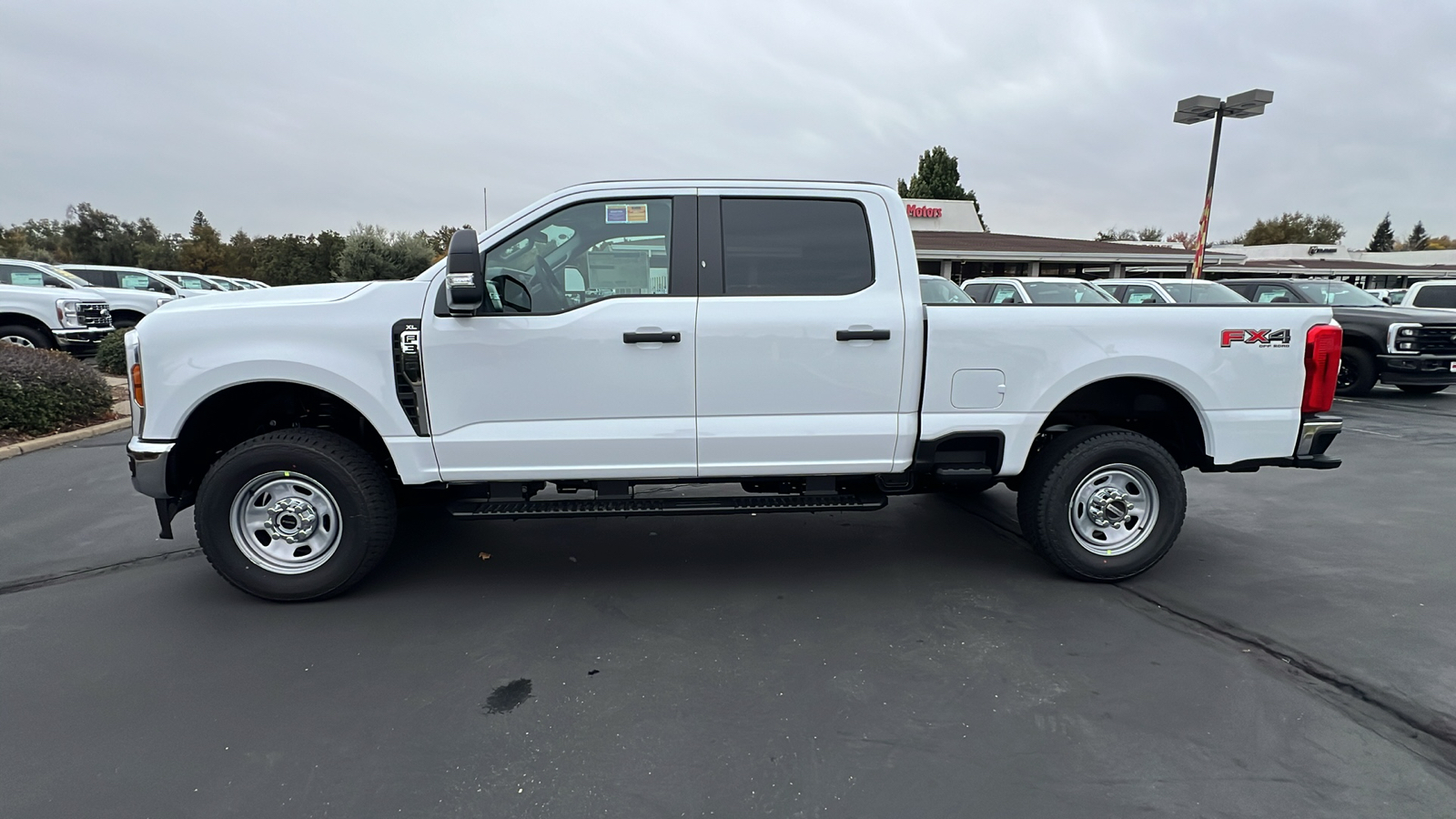 2024 Ford Super Duty F-350 SRW XL 8